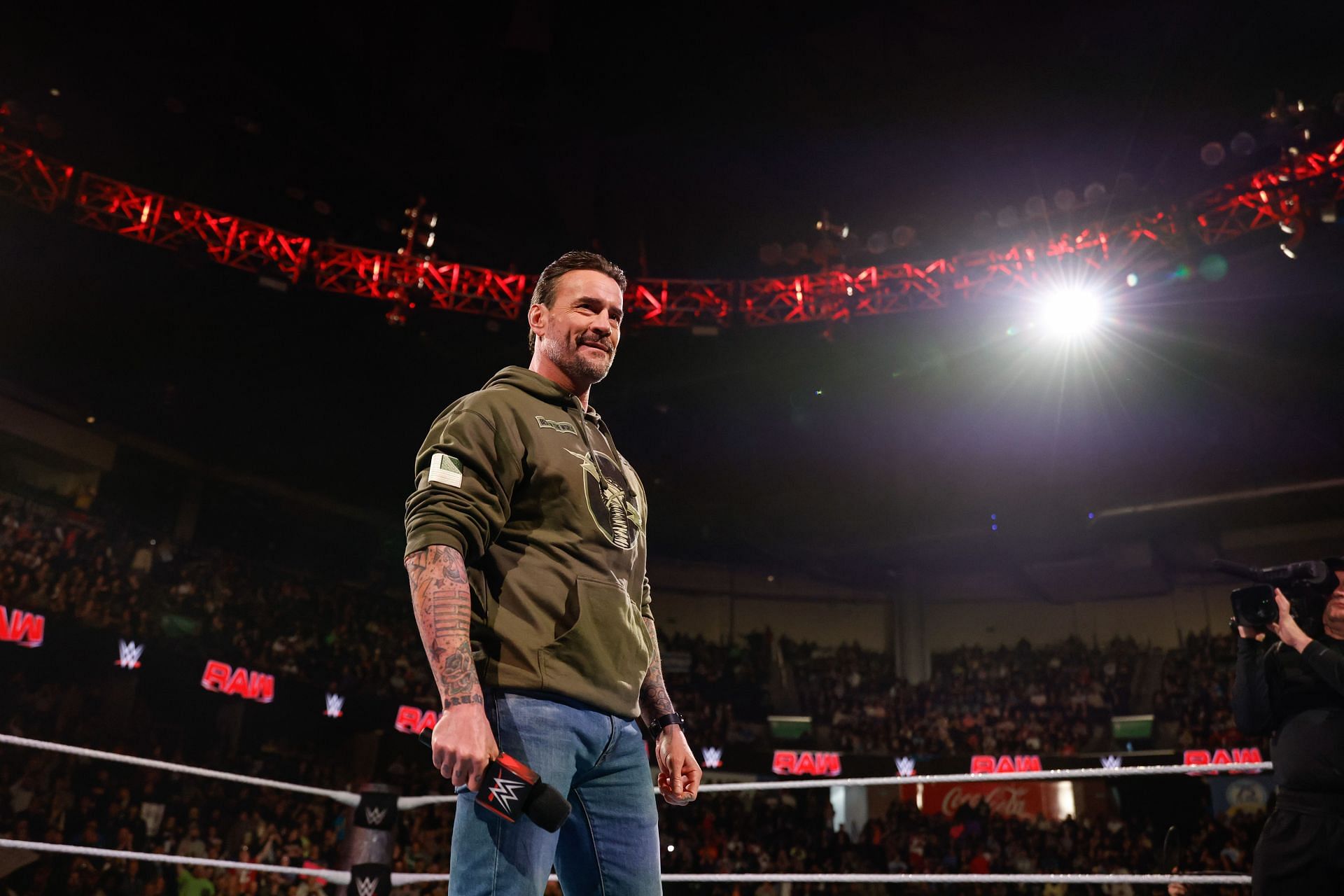 Monday Night RAW - Source: Getty