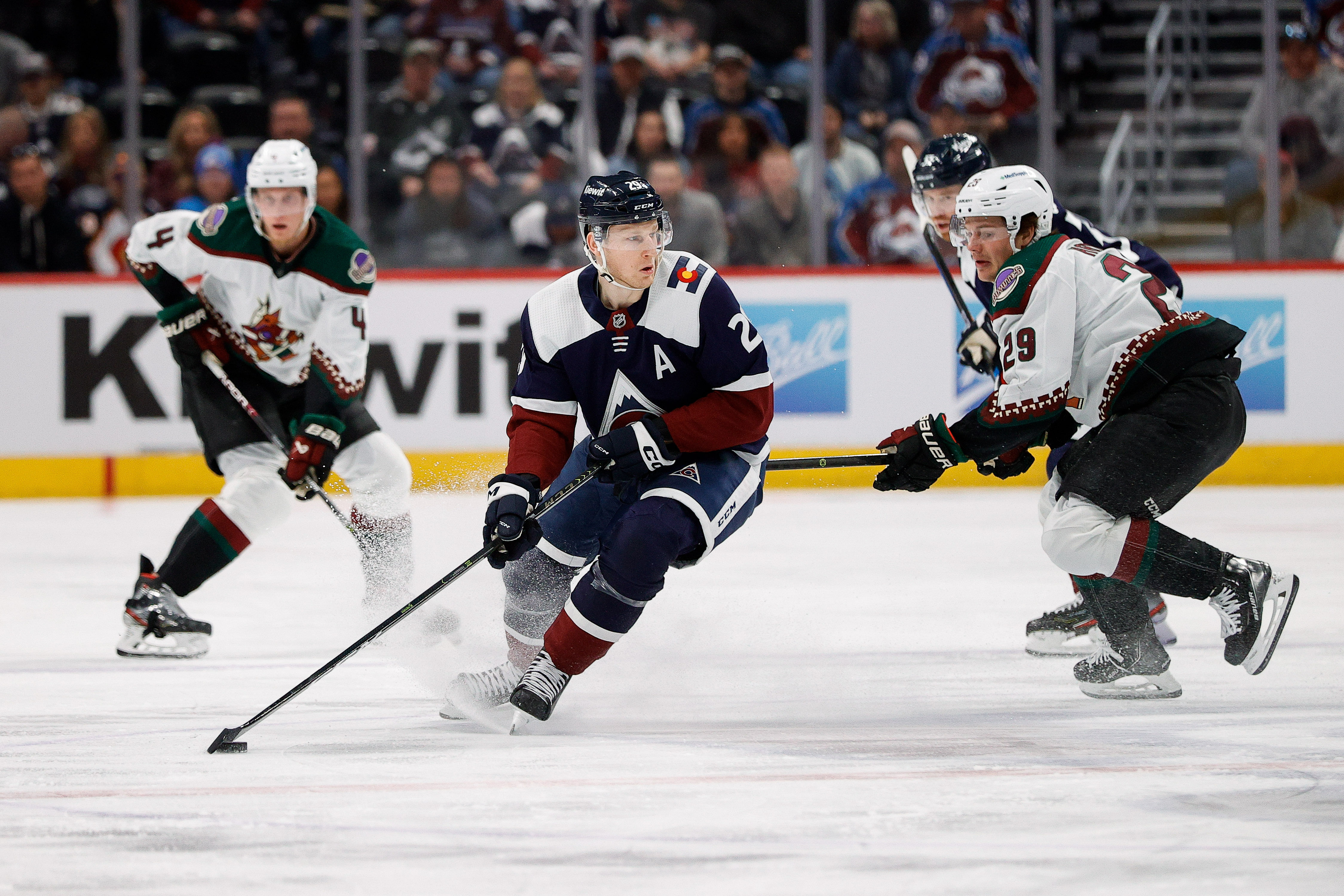 NHL: Arizona Coyotes at Colorado Avalanche - Source: Imagn