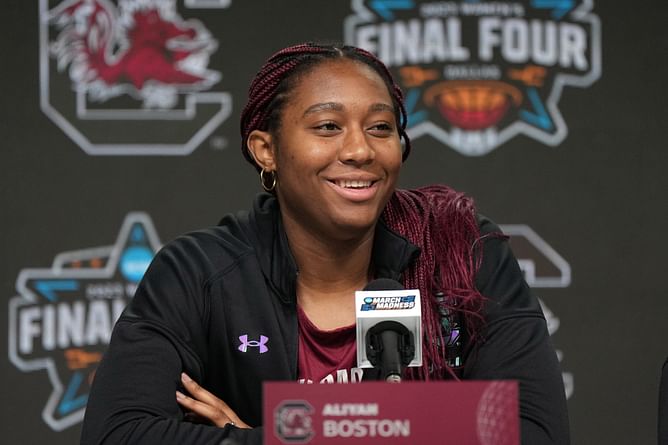 Ex-South Carolina star Aliyah Boston sends nostalgic message for Te-Hina Paopao and Bree Hall's graduation day
