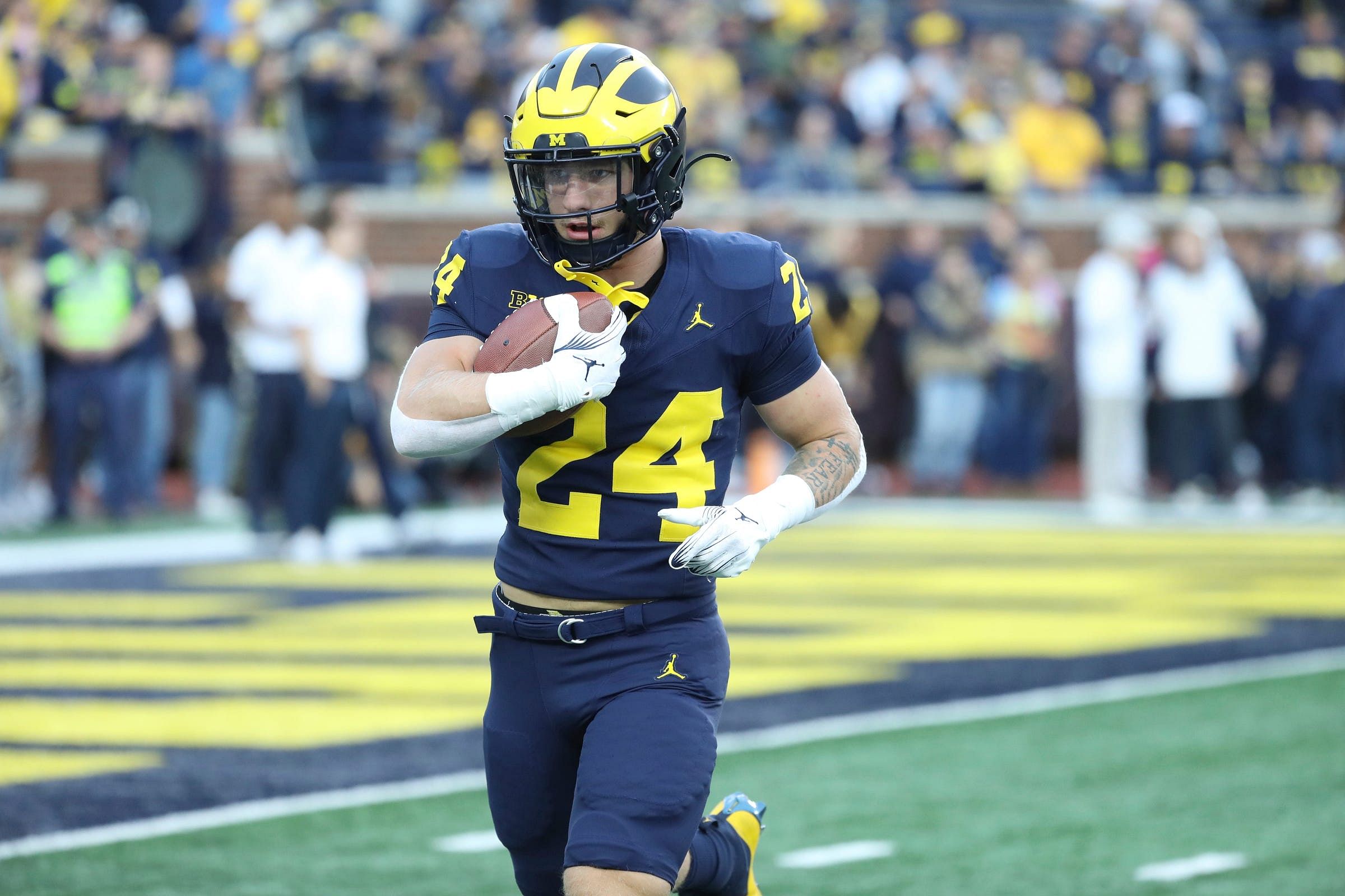 Running back Cole Cabana is heading out of Michigan via the transfer portal. (Photo Credit: IMAGN)