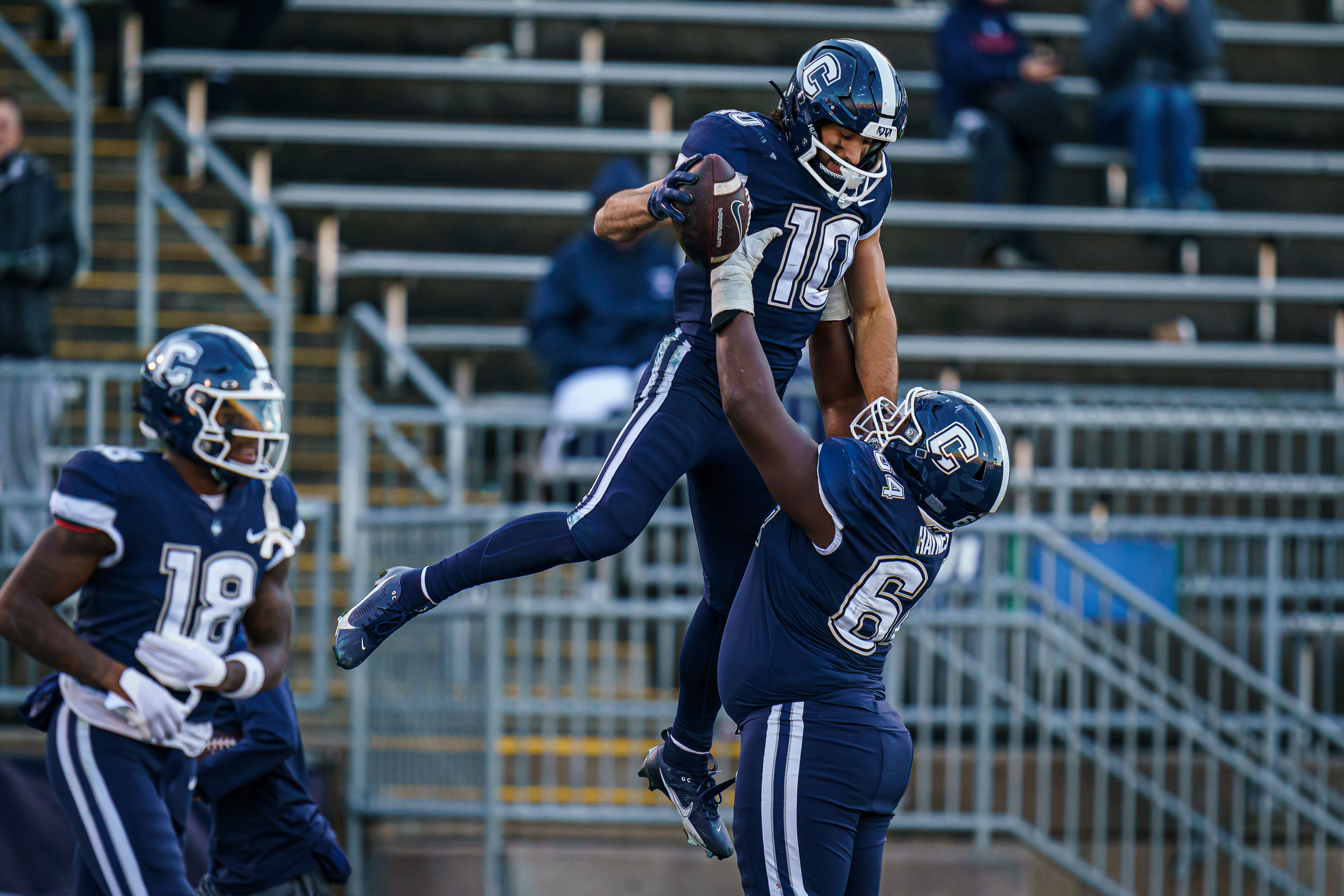 NCAA Football: Sacred Heart at Connecticut - Source: Imagn