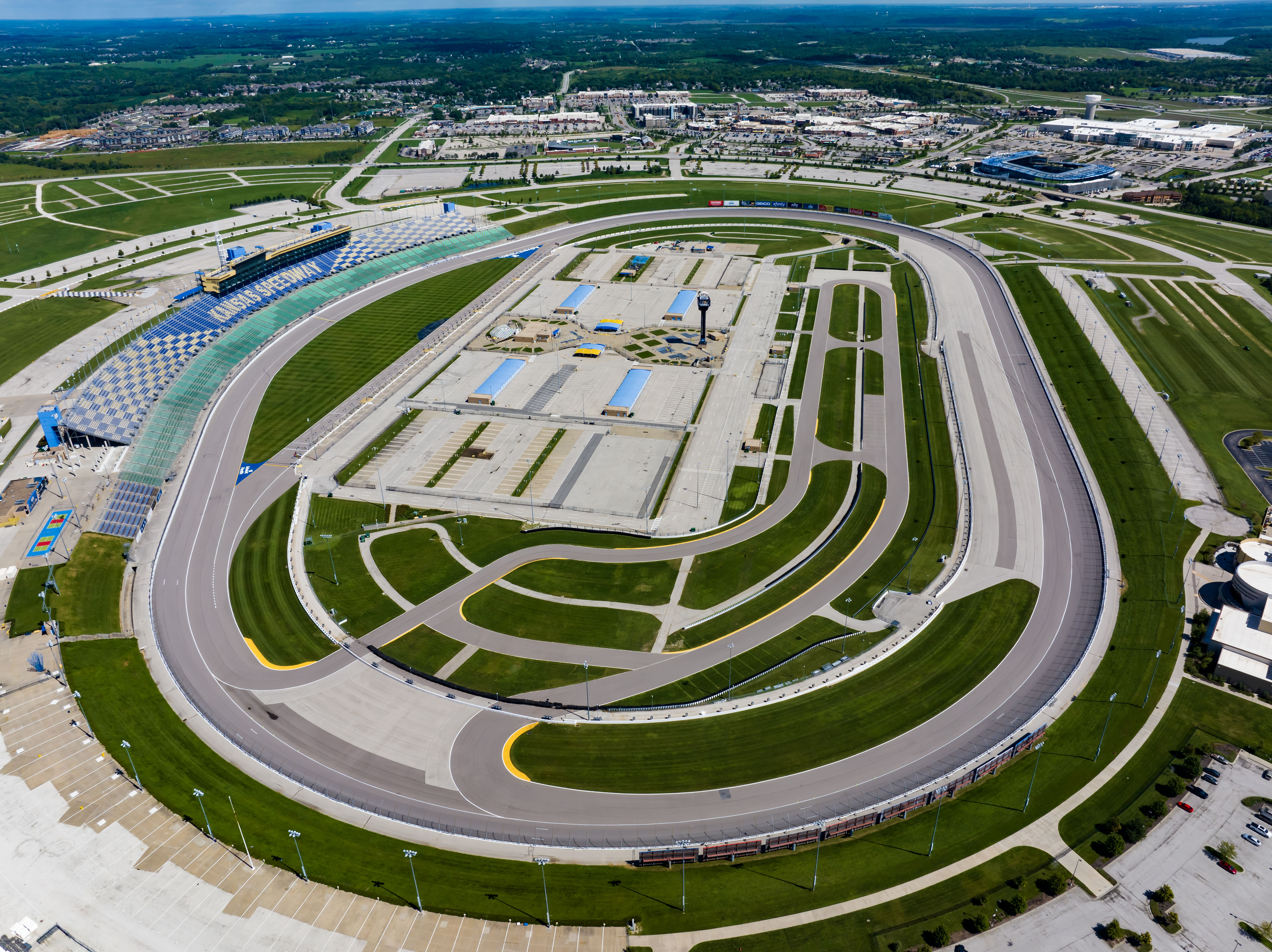 Aerial overall view of the Kansas Speedway NASCAR track - Source: Imagn