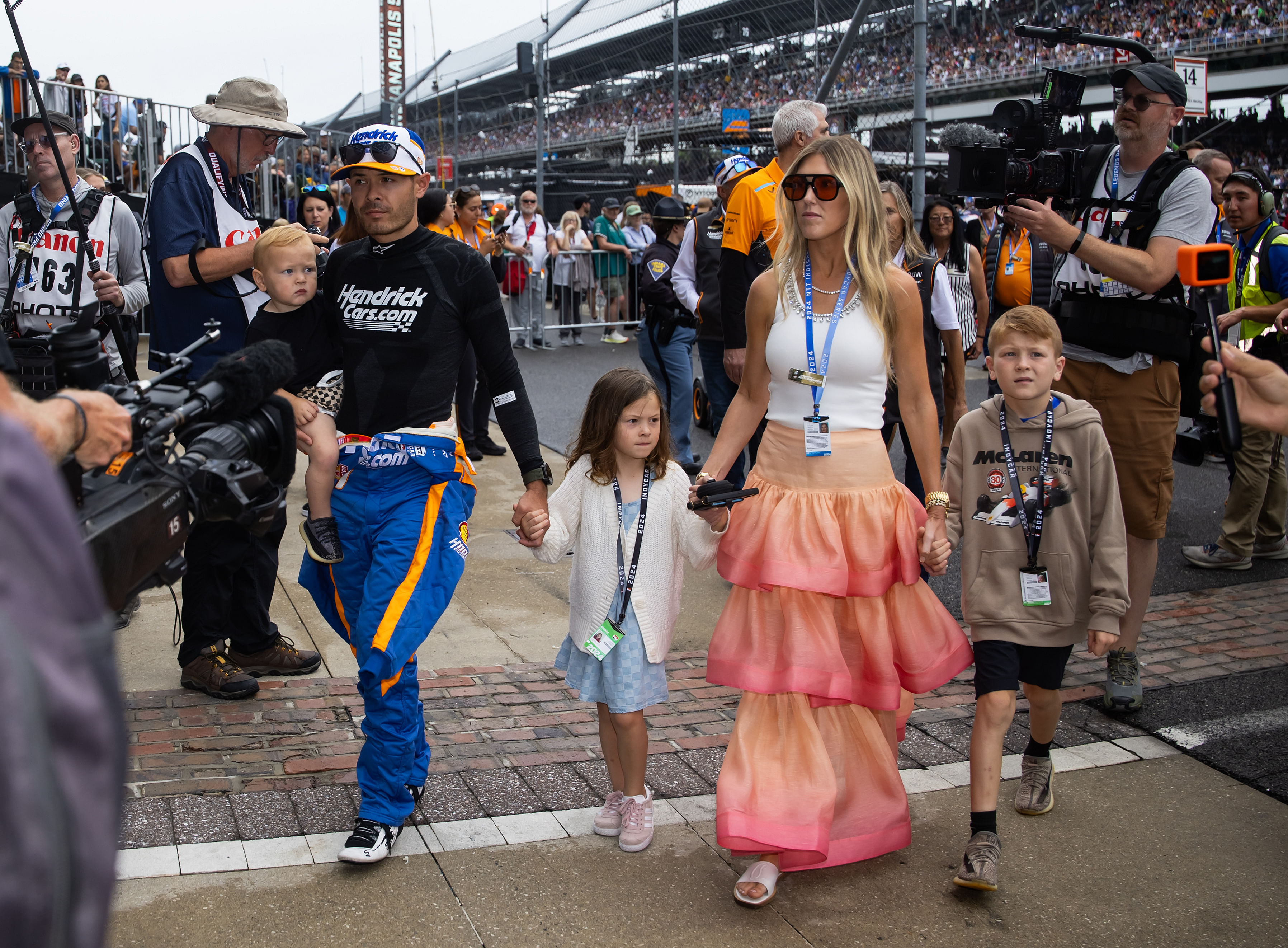 Kyle Larson with wife Katlyn, sons Cooper and Owen, and daughter Audrey - Source: Imagn