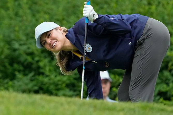 Amanda Balionis promotes $175 dog bowl, claiming funds go to a beautiful cause
