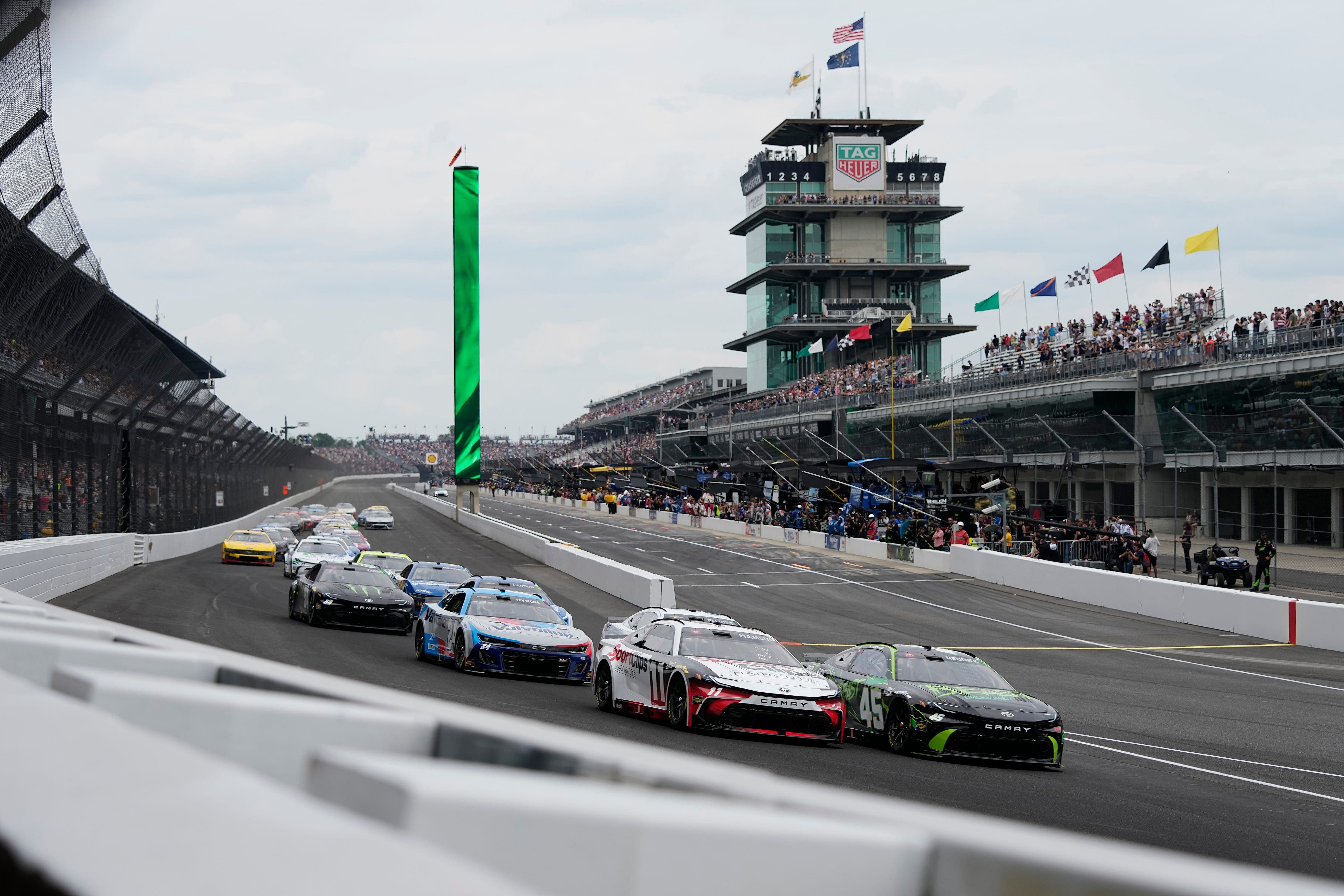 Kyle Larson is the winner of the 2024 Brickyard 400 (Source: Imagn)