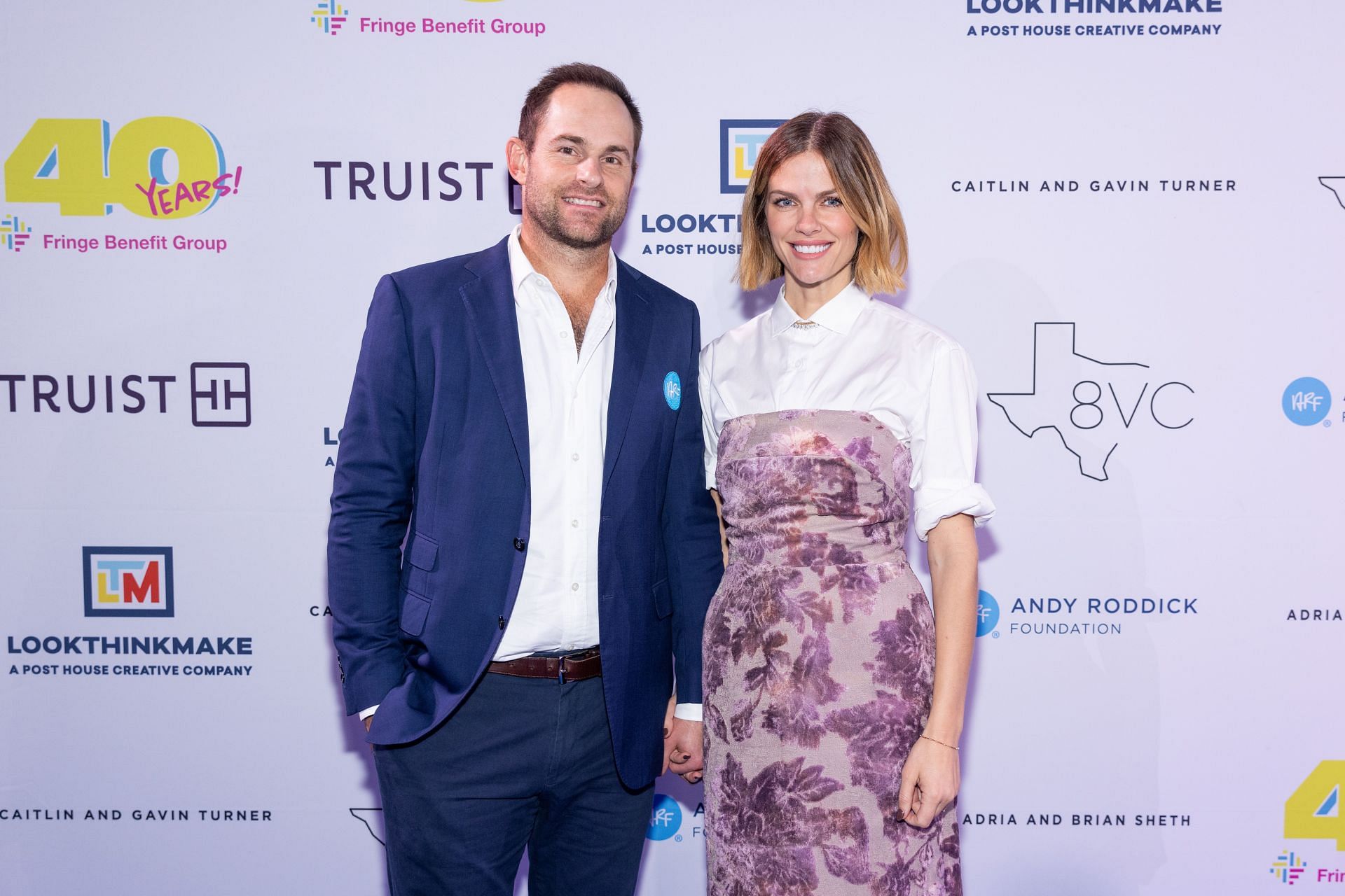 Andy Roddick and wife Brooklyn Decker posing during the former&#039;s foundation gala (Image source: Getty)