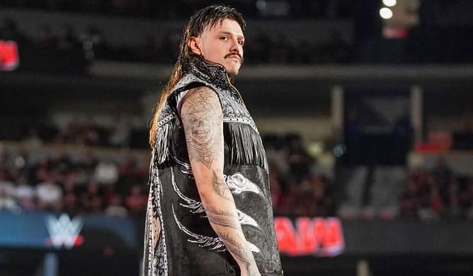 WWE Superstar to quietly leave Monday Night RAW and follow Dominik Mysterio to SmackDown? Chances explored