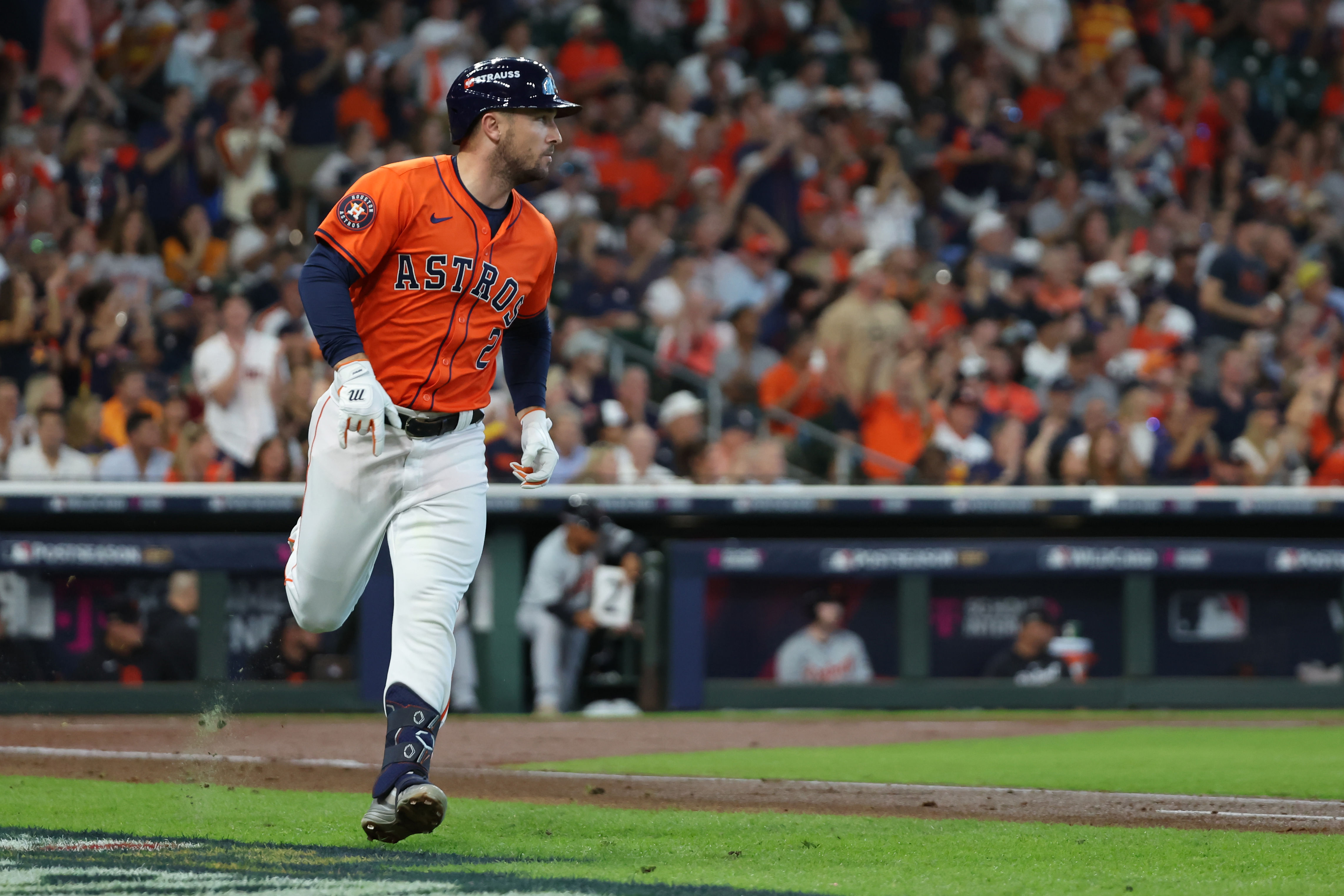 The Yankees have interest in Alex Bregman (Imagn)