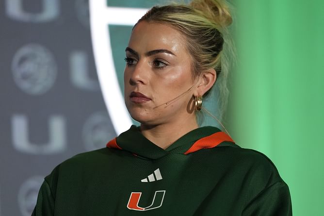 "So surreal": Miami's Haley Cavinder reacts to seeing her digital billboard in Time Square, NYC