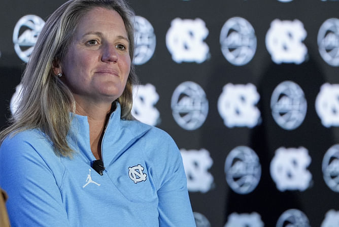 North Carolina HC makes her feelings known on A'ja Wilson showing up to UNC game with a sweet message