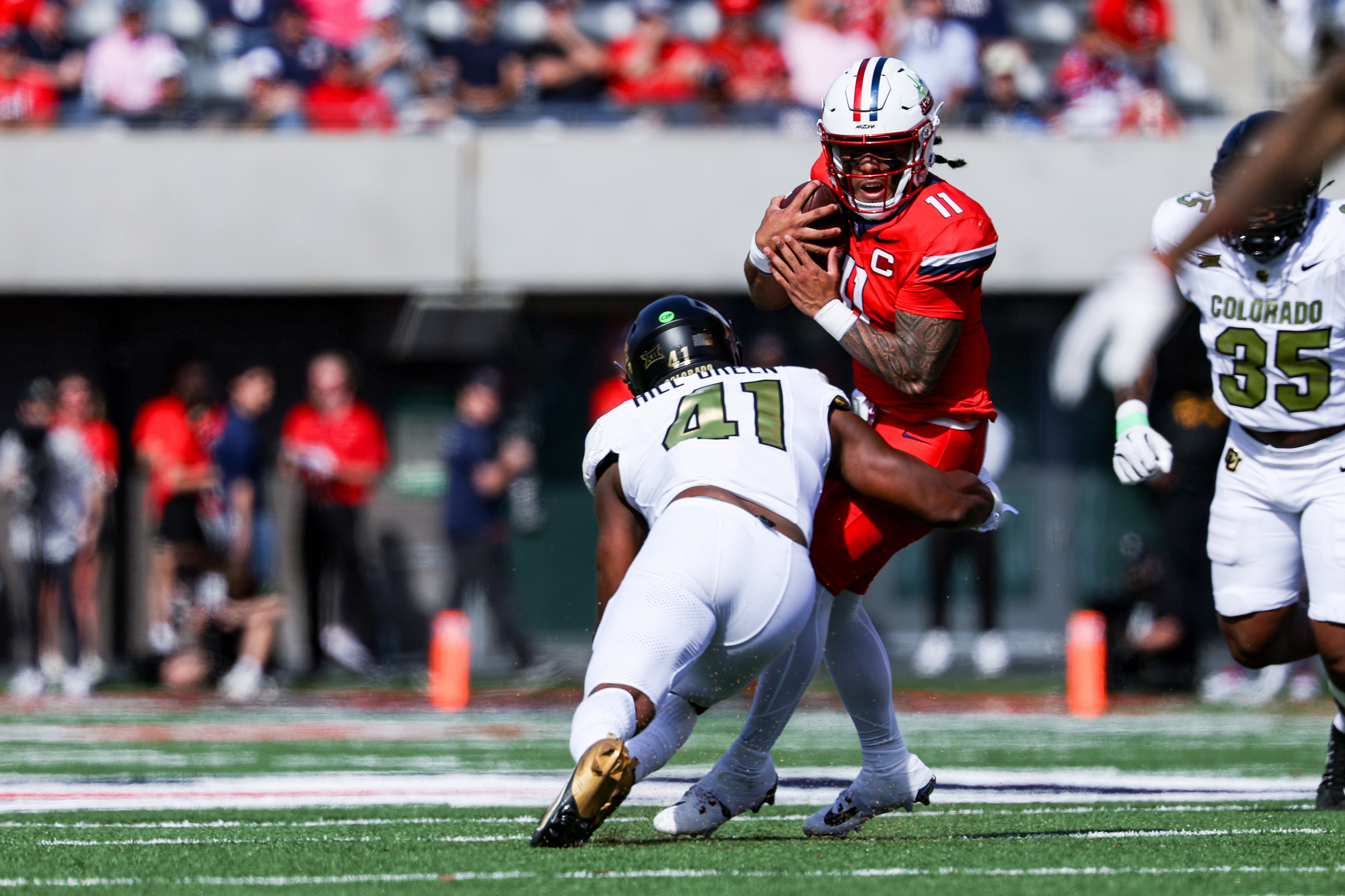 Linebacker Nikhai Hill-Green, making a tackle here, has decided to transfer to Alabama. (Photo Credit: IMAGN)