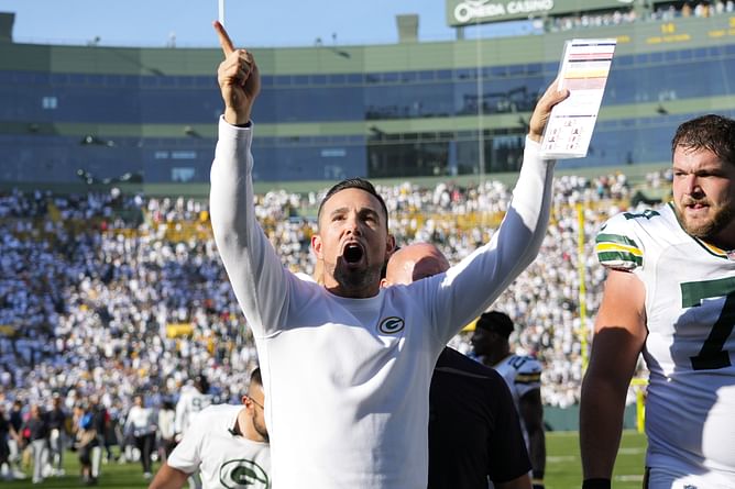 Packers HC Matt LaFleur gets heated on sideline against Lions fan: “Shut the f**k up”