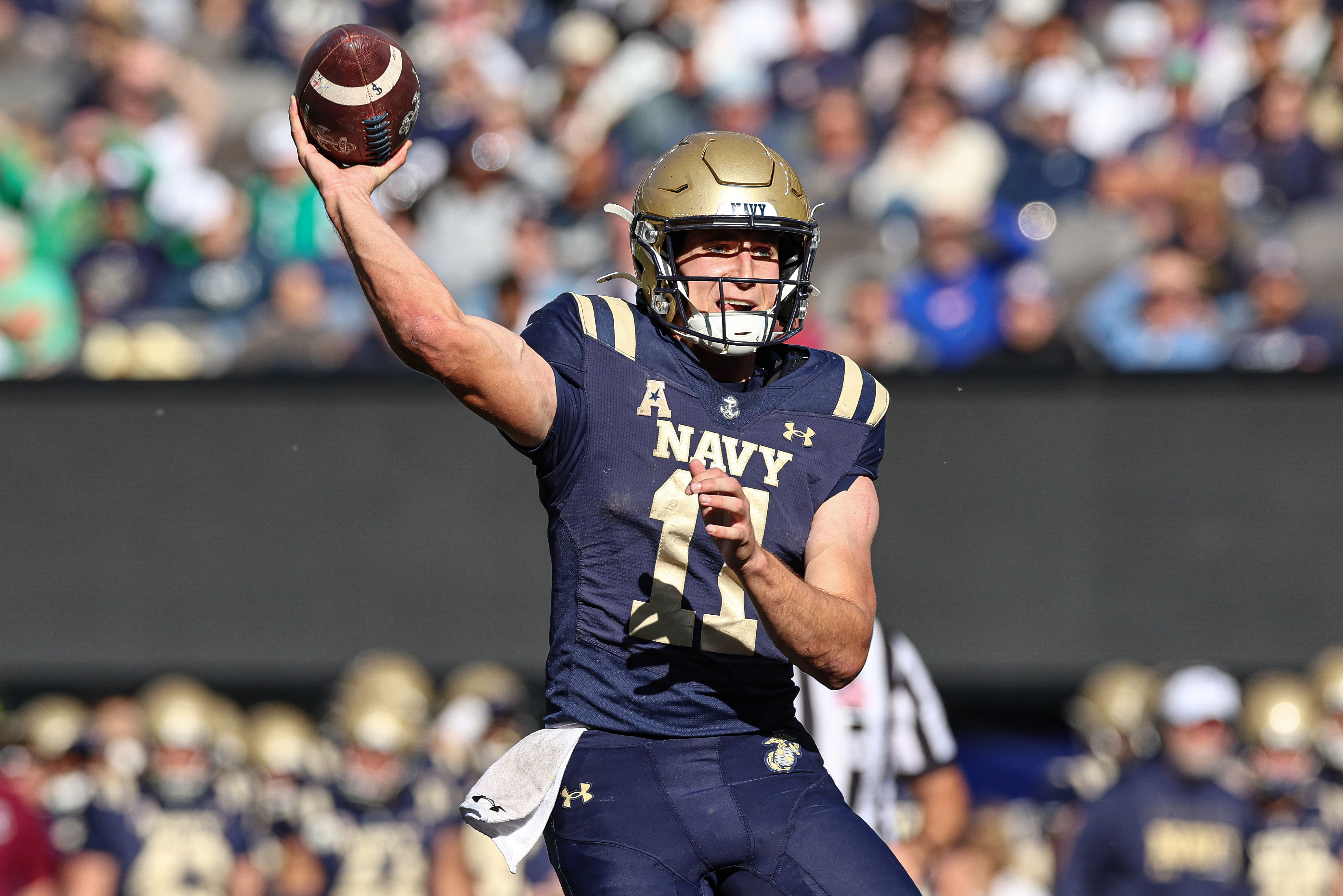 NCAA Football: Notre Dame at Navy - Source: Imagn