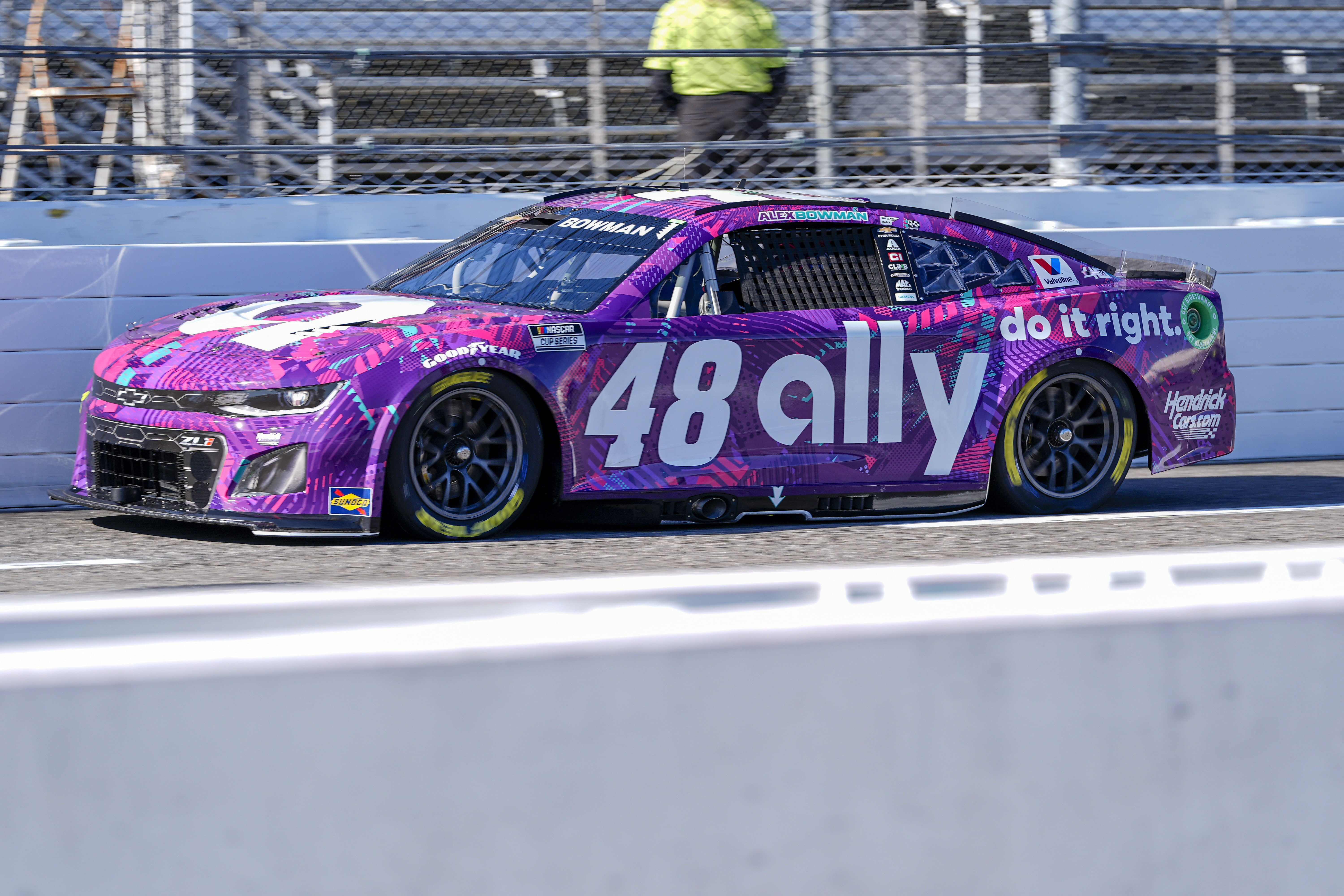 Alex Bowman drives the No. 48 Chevrolet Camaro - Source: Imagn