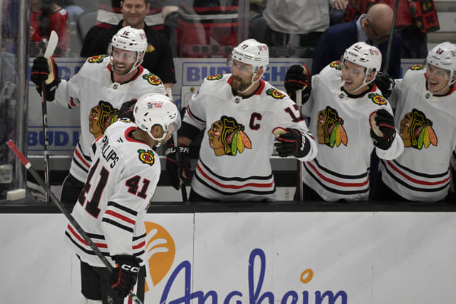 Crisp Blackhawks At Kraken Projected Lineups View Photography Crisp Blackhawks At Kraken Projected Lineups View Photography