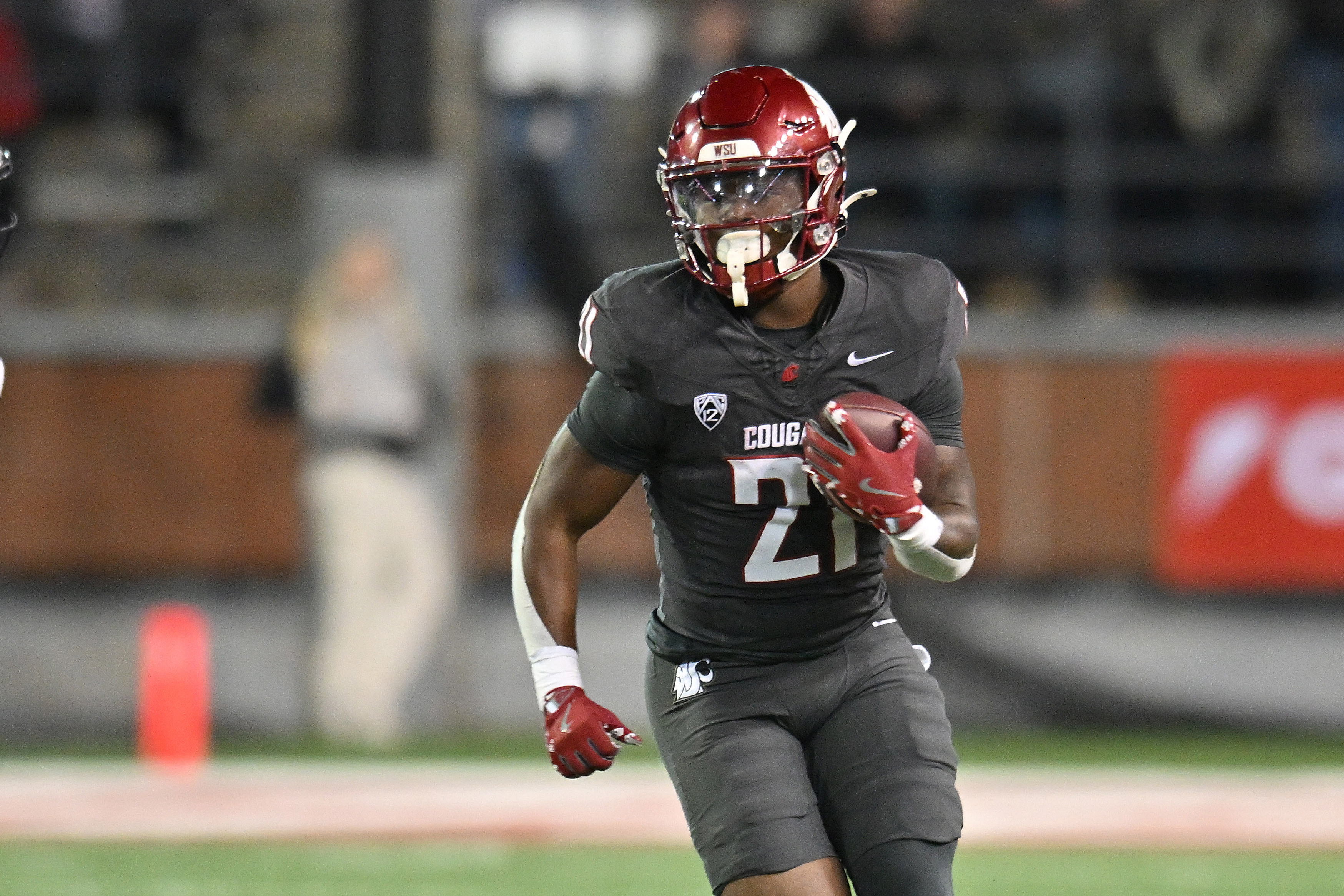 Running back Wayshawn Parker has entered the transfer portal from Washington State. (Photo Credit: IMAGN)