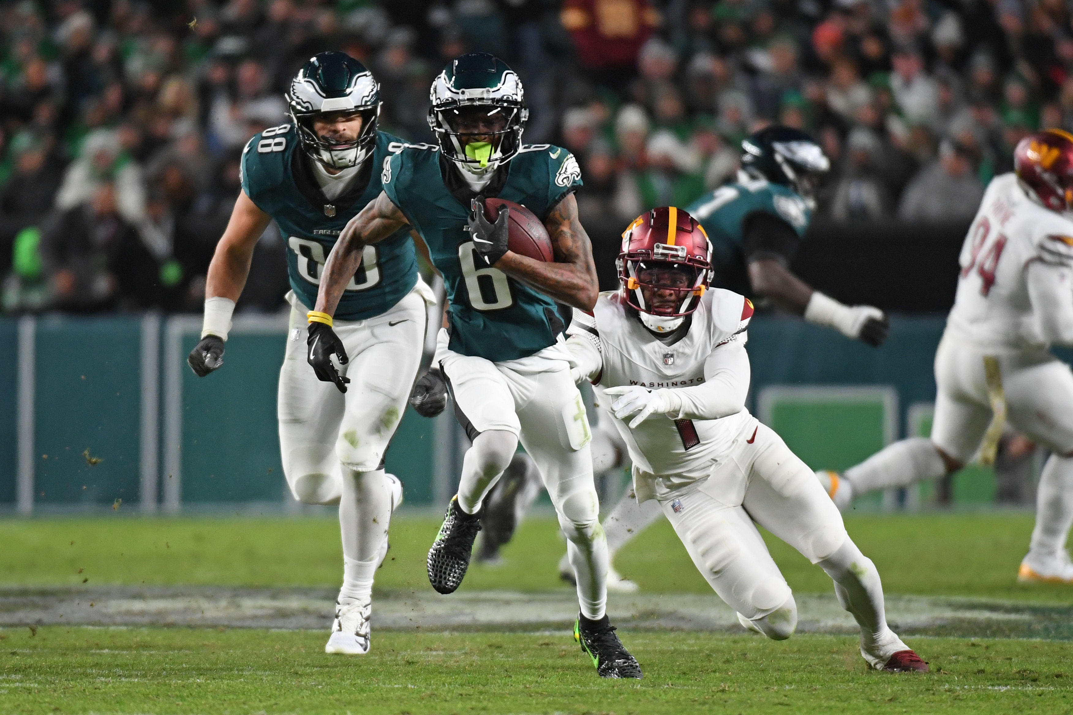 Devonta Smith at Washington Commanders at Philadelphia Eagles - Source: Imagn