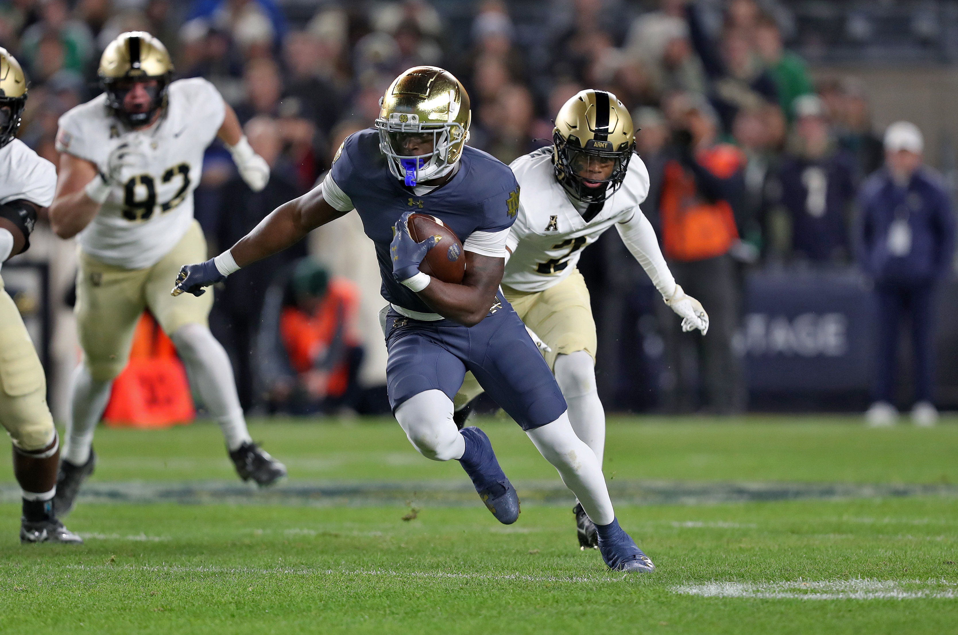 Notre Dame Fighting Irish running back Jeremiyah Love (4) runs the ball against the Army Black Knights during a recent NCAA Football game. (Credits: IMAGN)