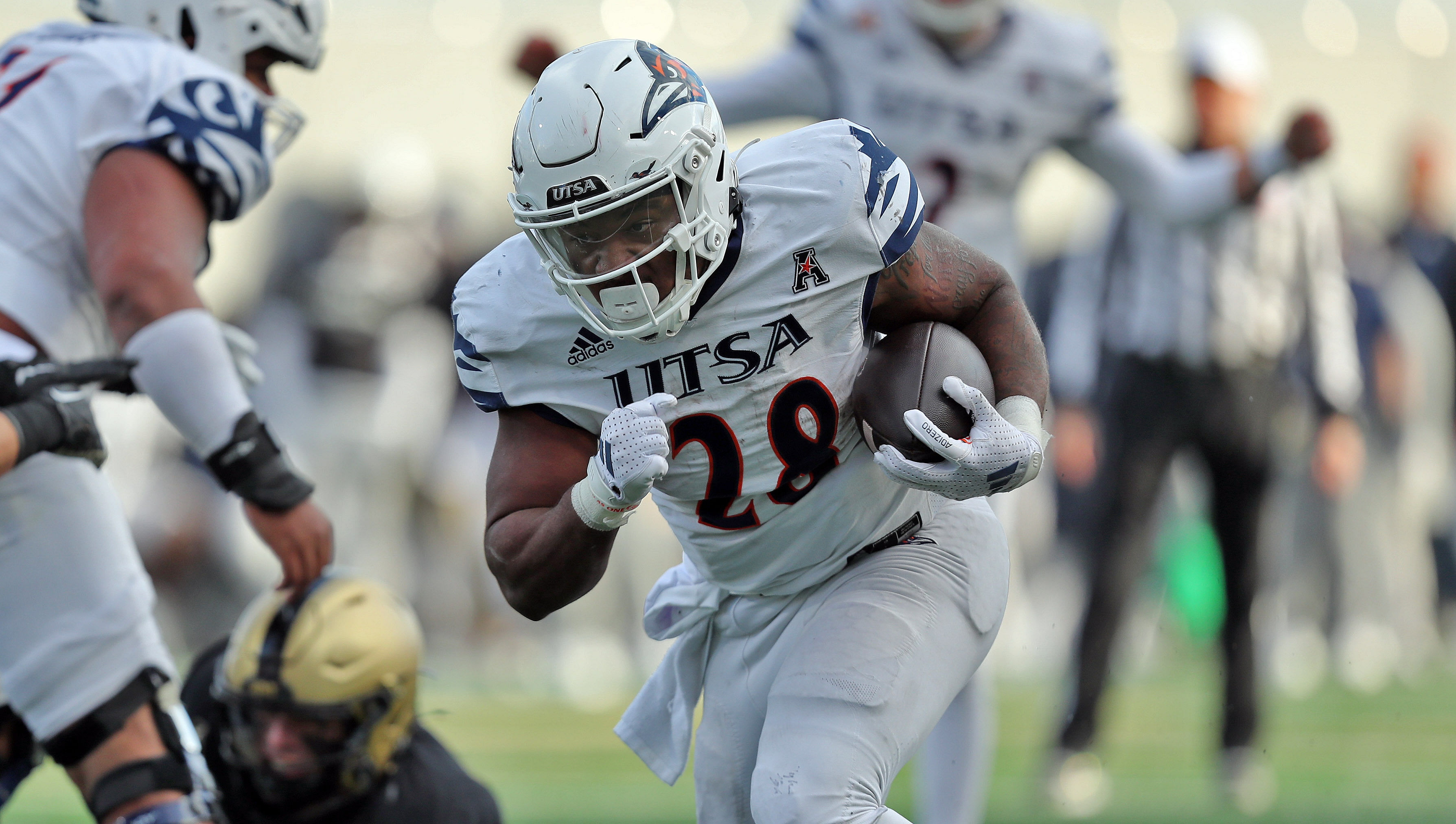 NCAA Football: Texas-San Antonio at Army - Source: Imagn