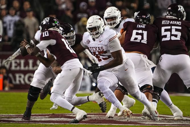 Texas - Texas A&M rivalry sets new expensive regular season game ticket record at Kyle field