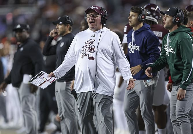 Mike Elko worried about 'insane freshmen deals' making upperclassmen insecure & disturbing locker room peace