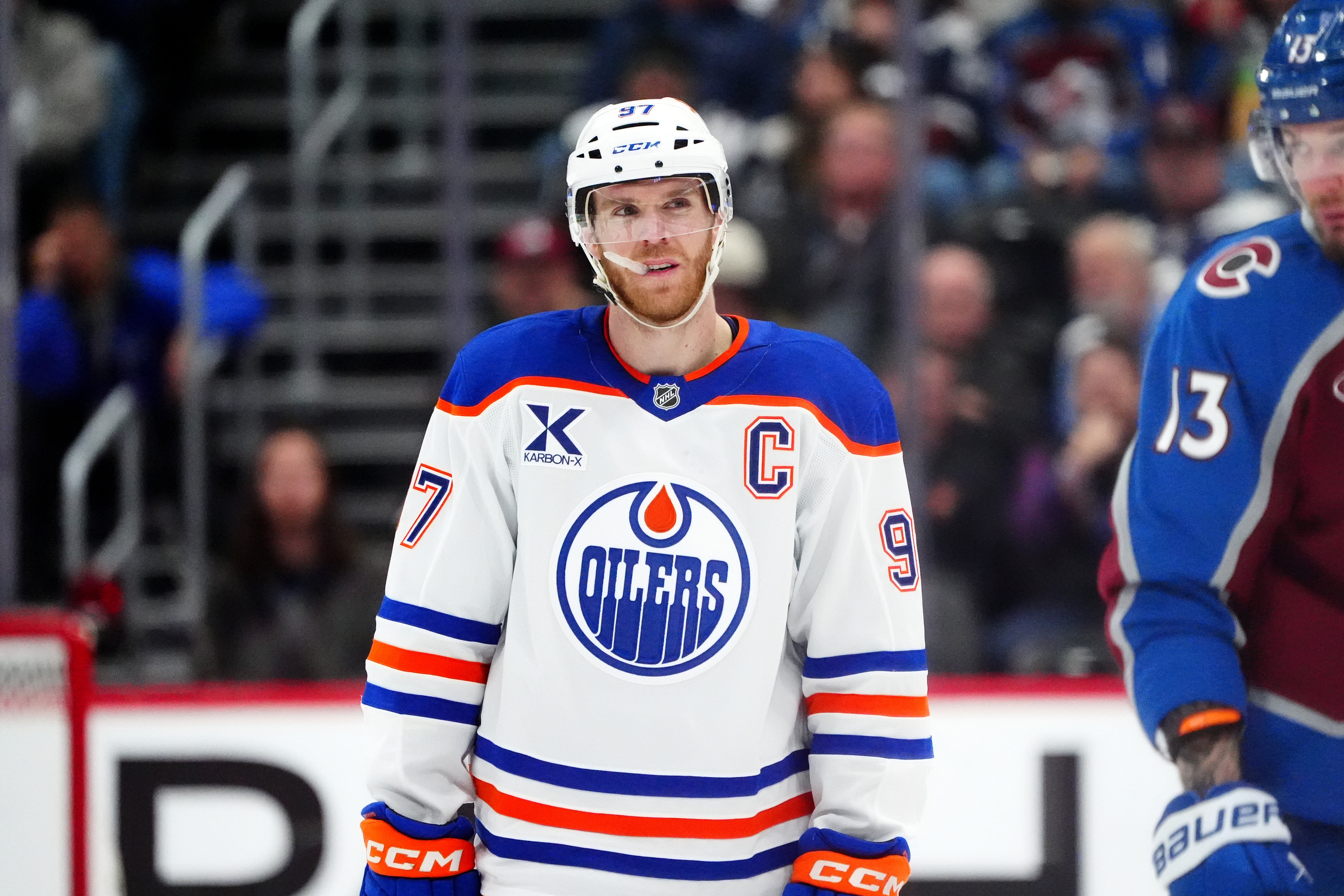 Connor McDavid acknowledged Leon Draisaitl&#039;s contract (Imagn)