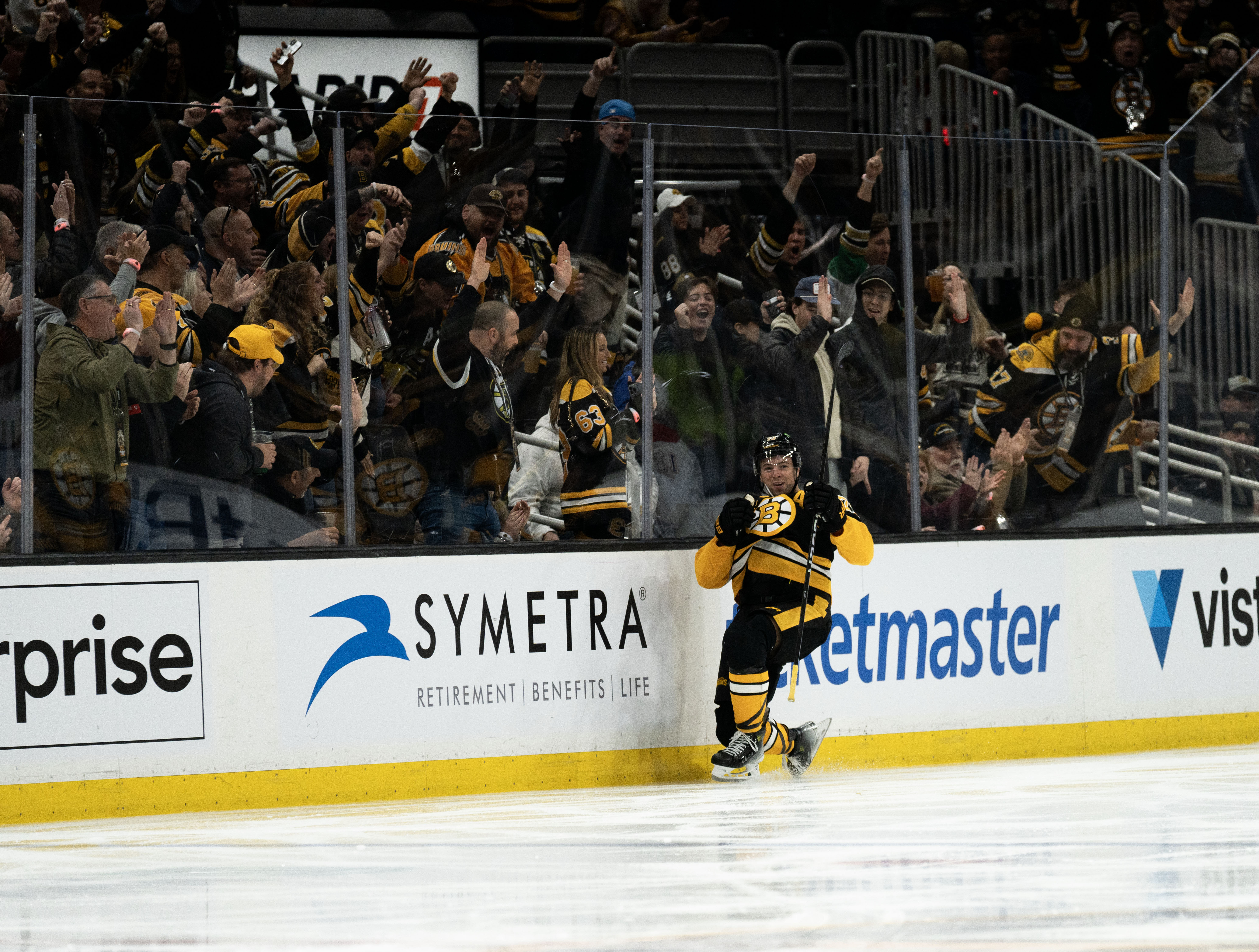 NHL: Montreal Canadiens at Boston Bruins - Source: Imagn