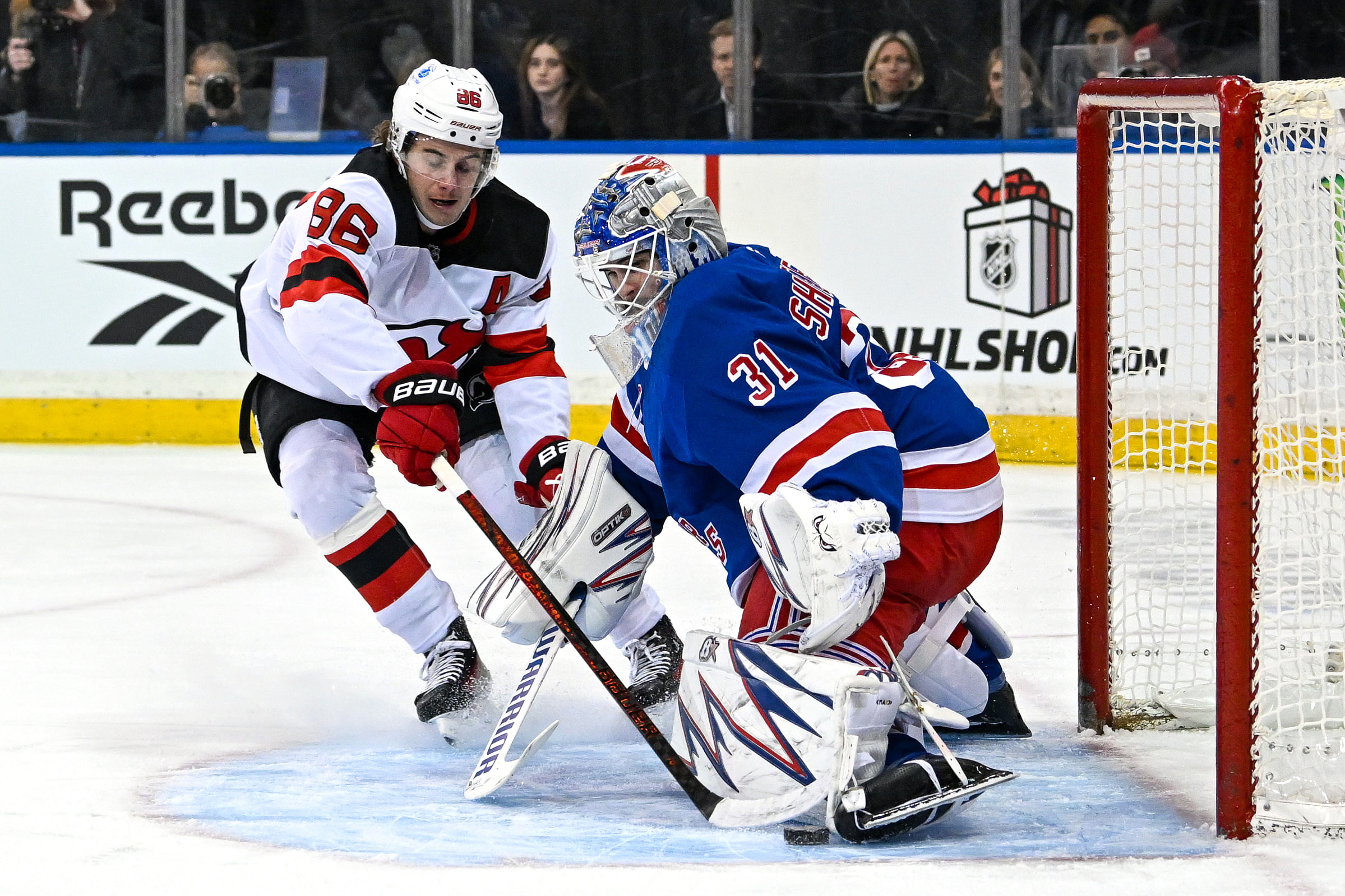 NHL: New Jersey Devils at New York Rangers - Source: Imagn