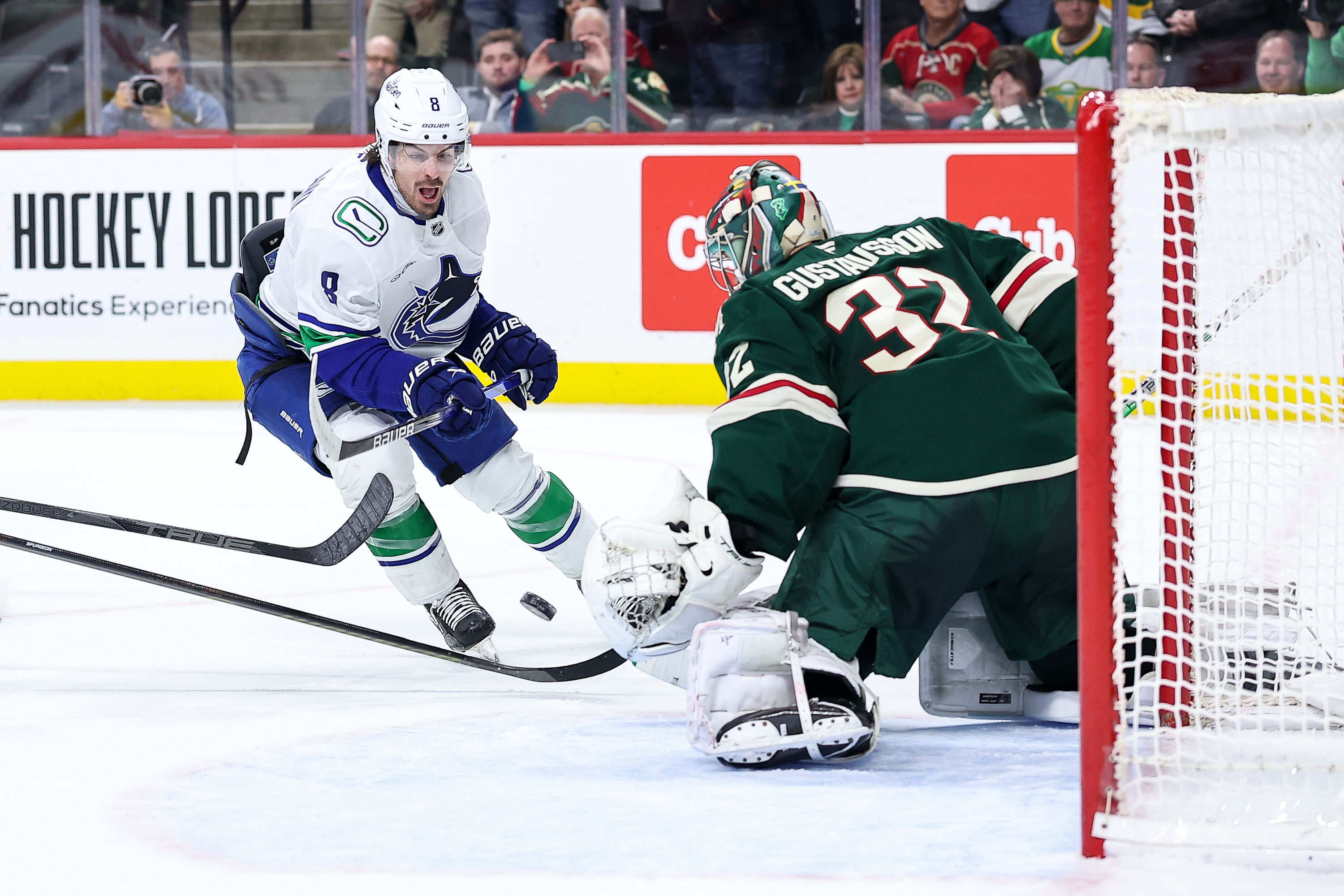 NHL: Vancouver Canucks at Minnesota Wild - Source: Imagn