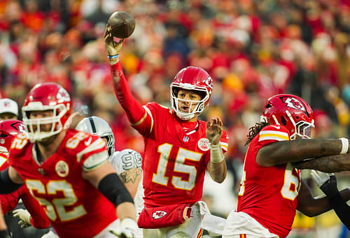 NFL: Las Vegas Raiders at Kansas City Chiefs - Source: Imagn