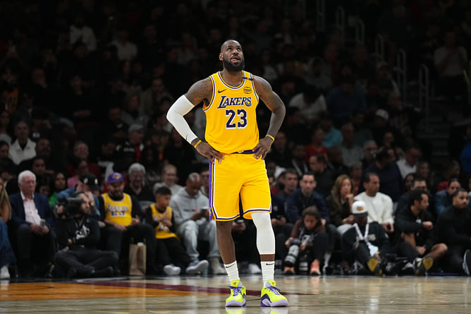 Chad Ochocinco rips LeBron James apologists amid Lakers' worst two game stretch in history: "Ya'll making excuses"