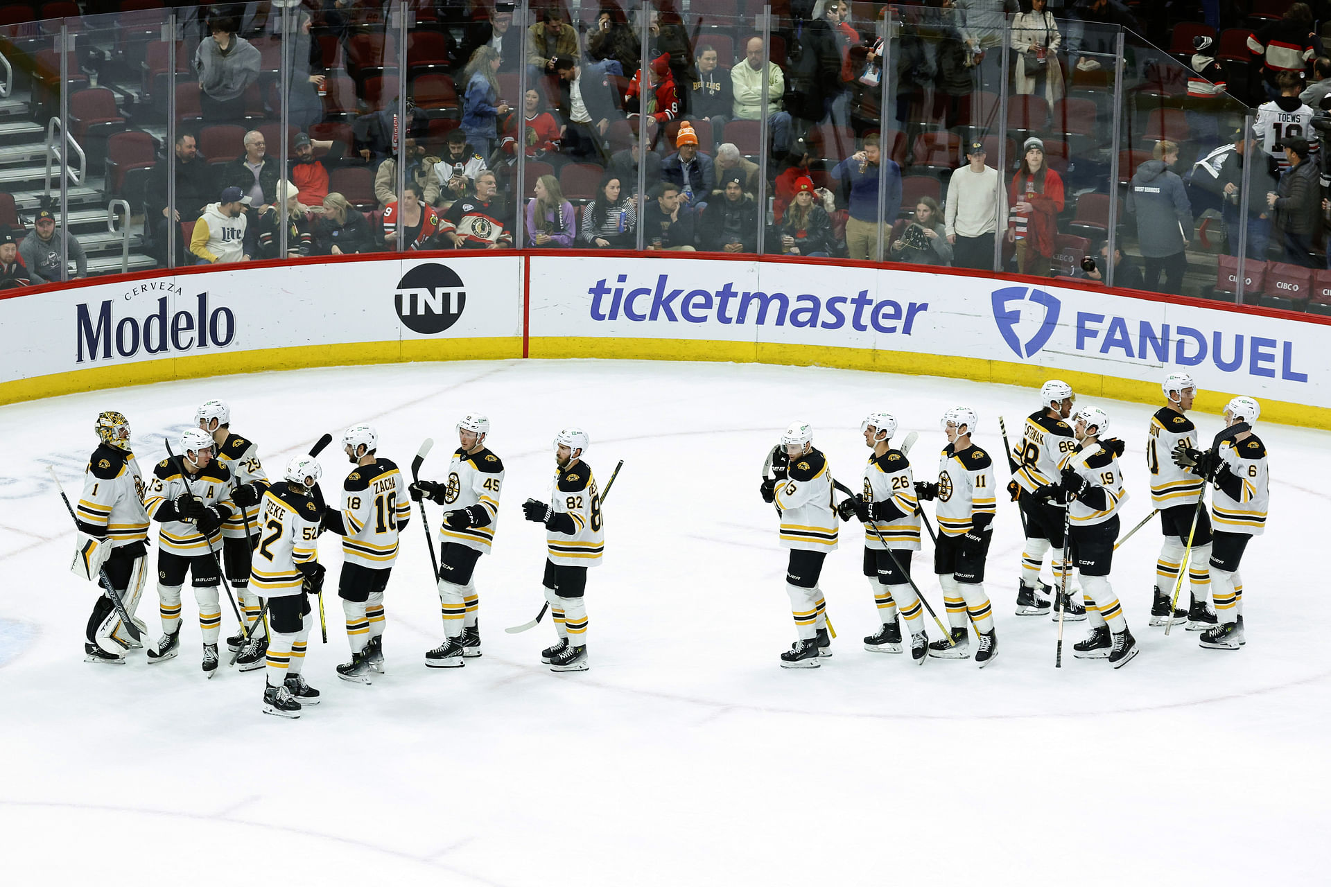 NHL: Boston Bruins at Chicago Blackhawks - Source: Imagn