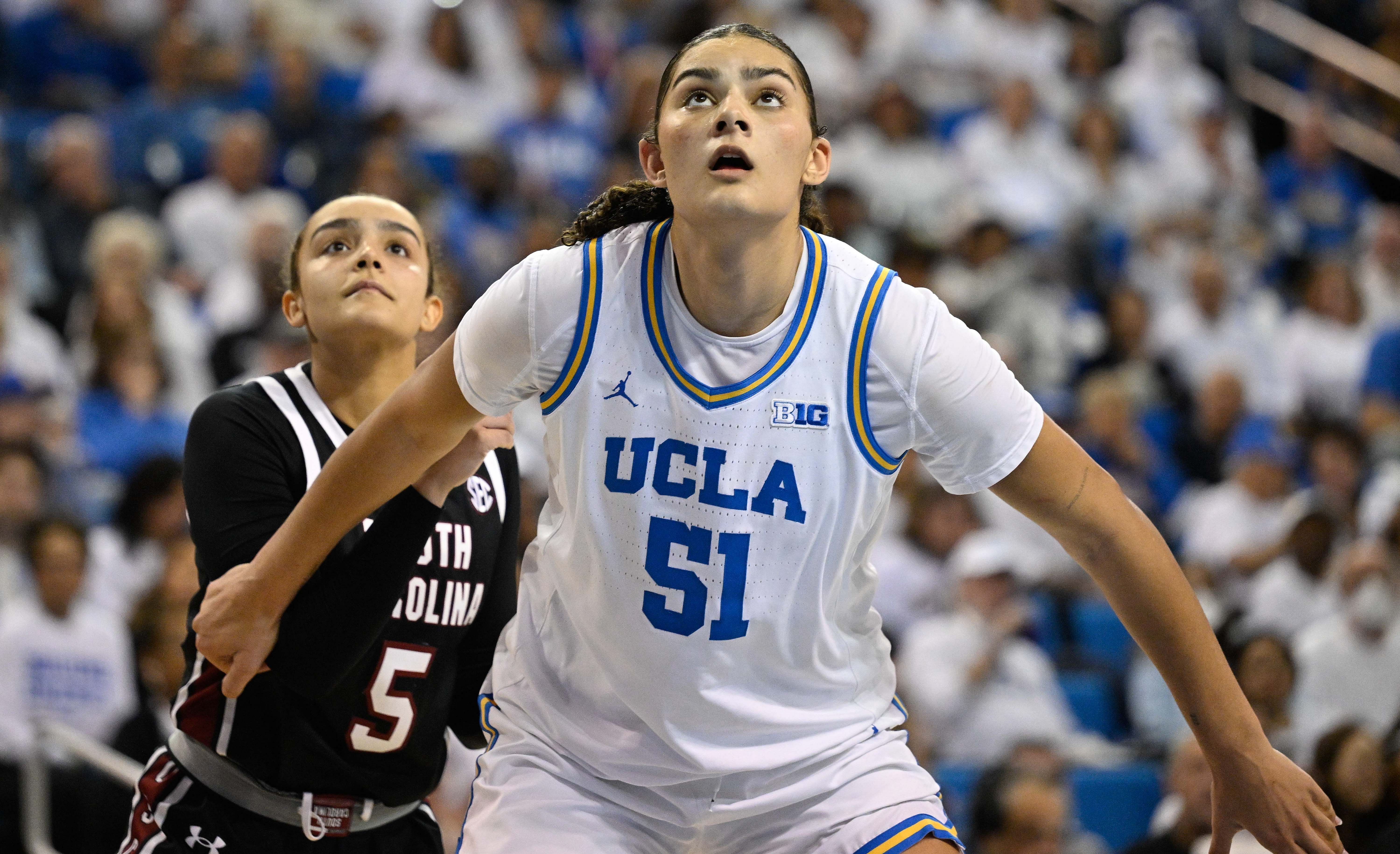 UCLA Bruins center Lauren Betts (51) and South Carolina Gamecocks guard Tessa Johnson (5) during the third quarter at Pauley Pavilion. Photo: Imagn