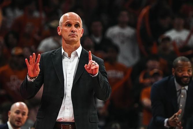 “It looks like Bob’s safe”: Dan Hurley admits 'having his people make sure' Gonzaga star couldn’t catch his brother in all-time assists list