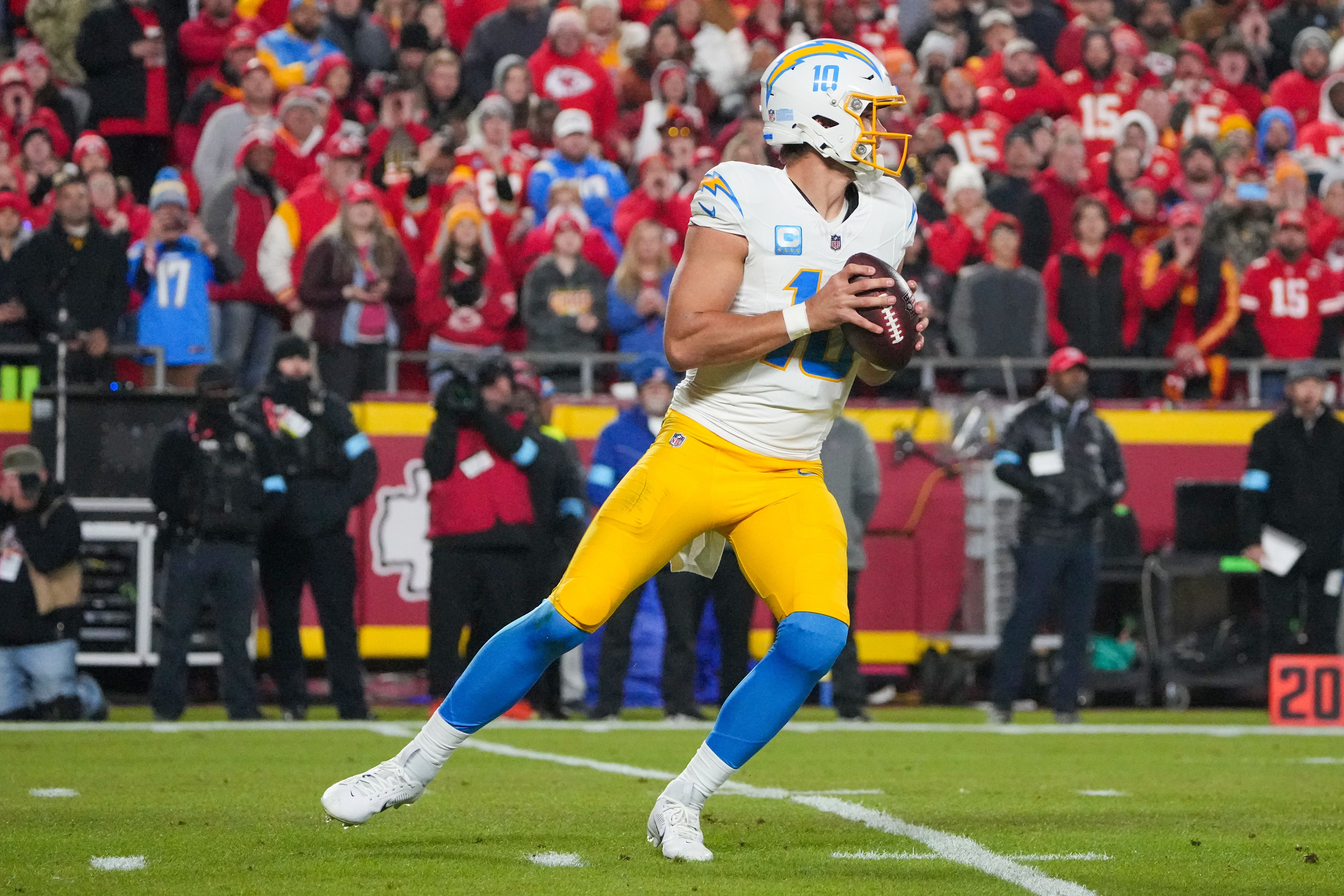 NFL: Los Angeles Chargers at Kansas City Chiefs - Source: Imagn