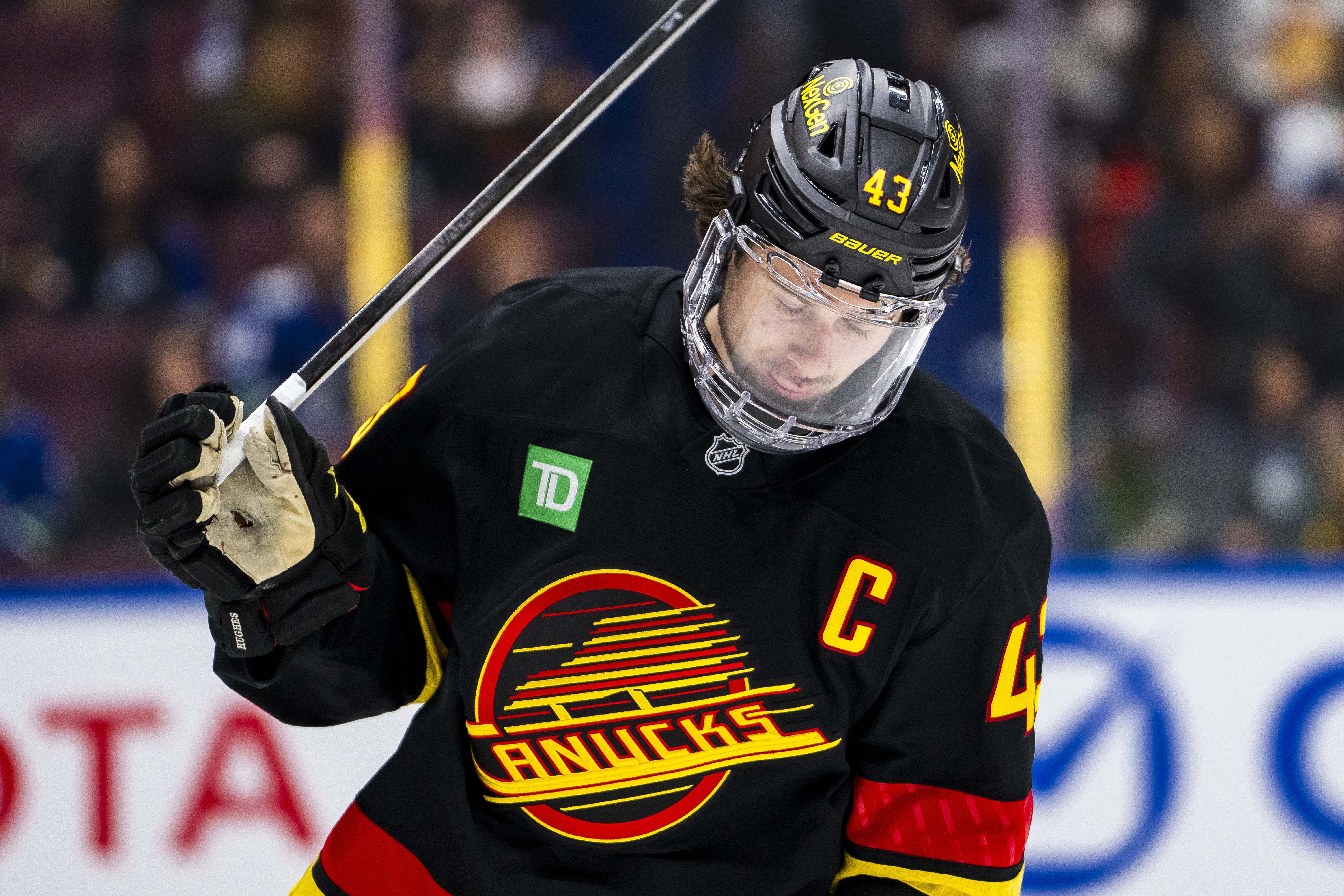 NHL: Tampa Bay Lightning at Vancouver Canucks - Source: Imagn
