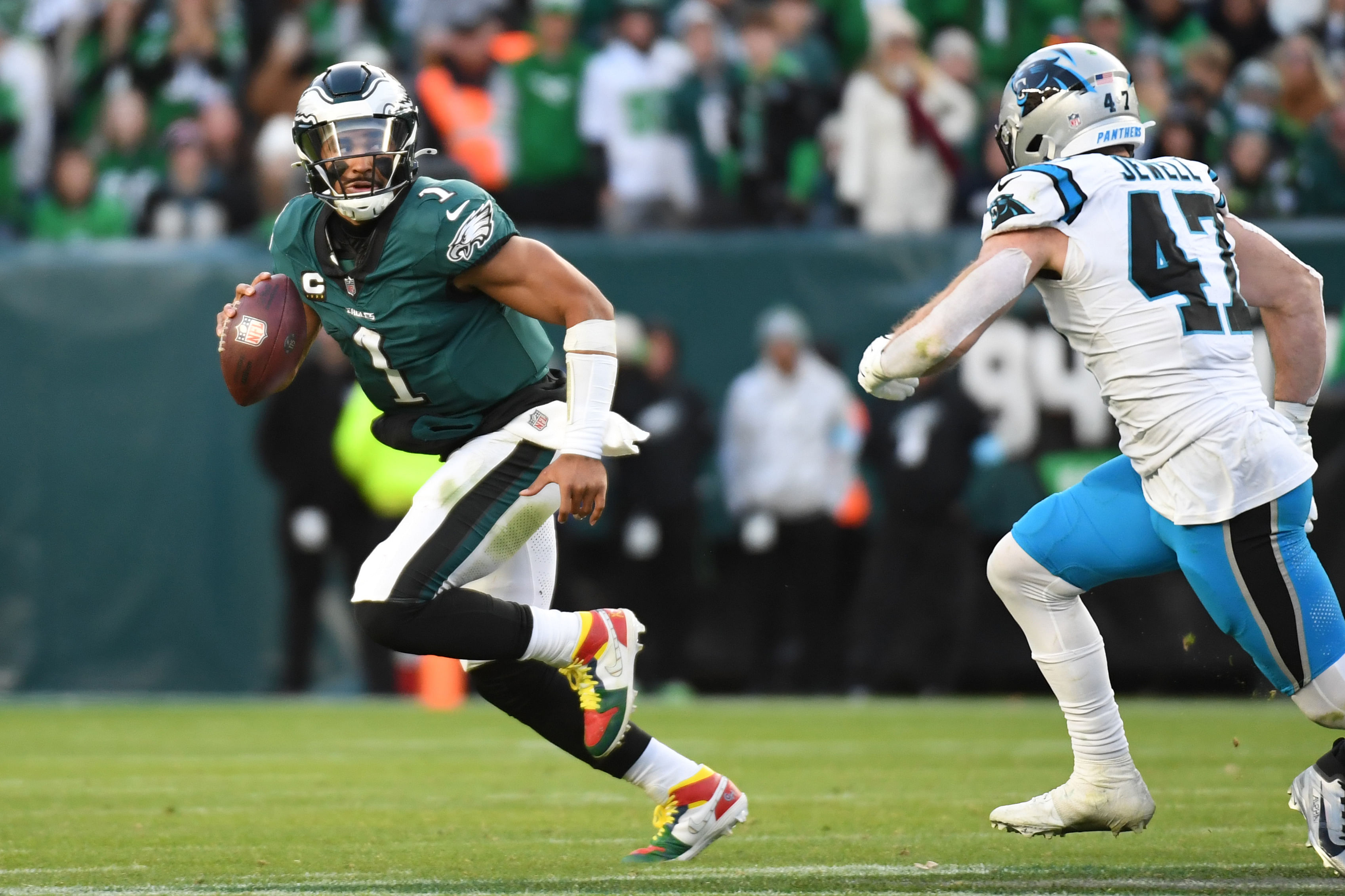 Philadelphia Eagles&#039;s Jalen Hurts in action during an NFL game. (Credits: IMAGN)