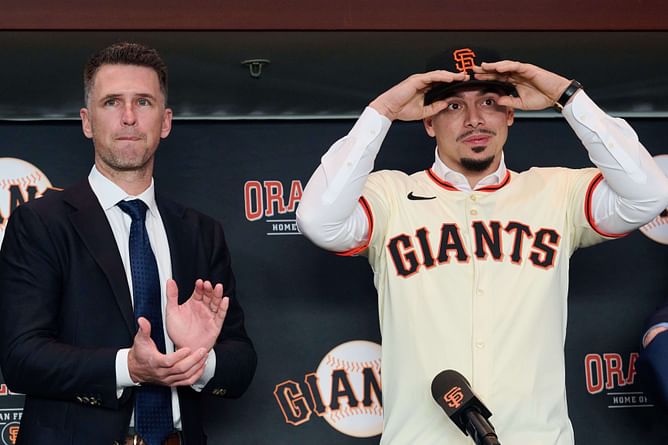 Willy Adames makes feelings known after meeting Buster Posey at Giants' official ceremony