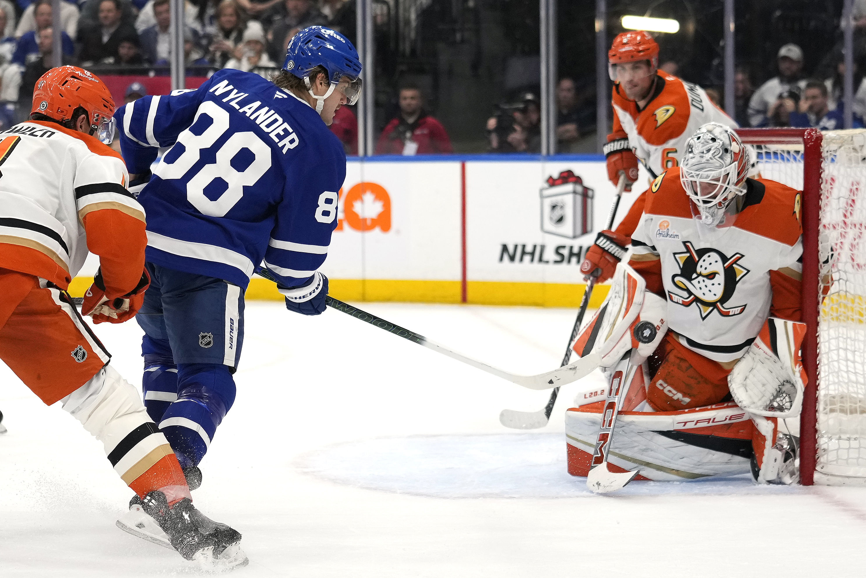 NHL: Anaheim Ducks at Toronto Maple Leafs - Source: Imagn