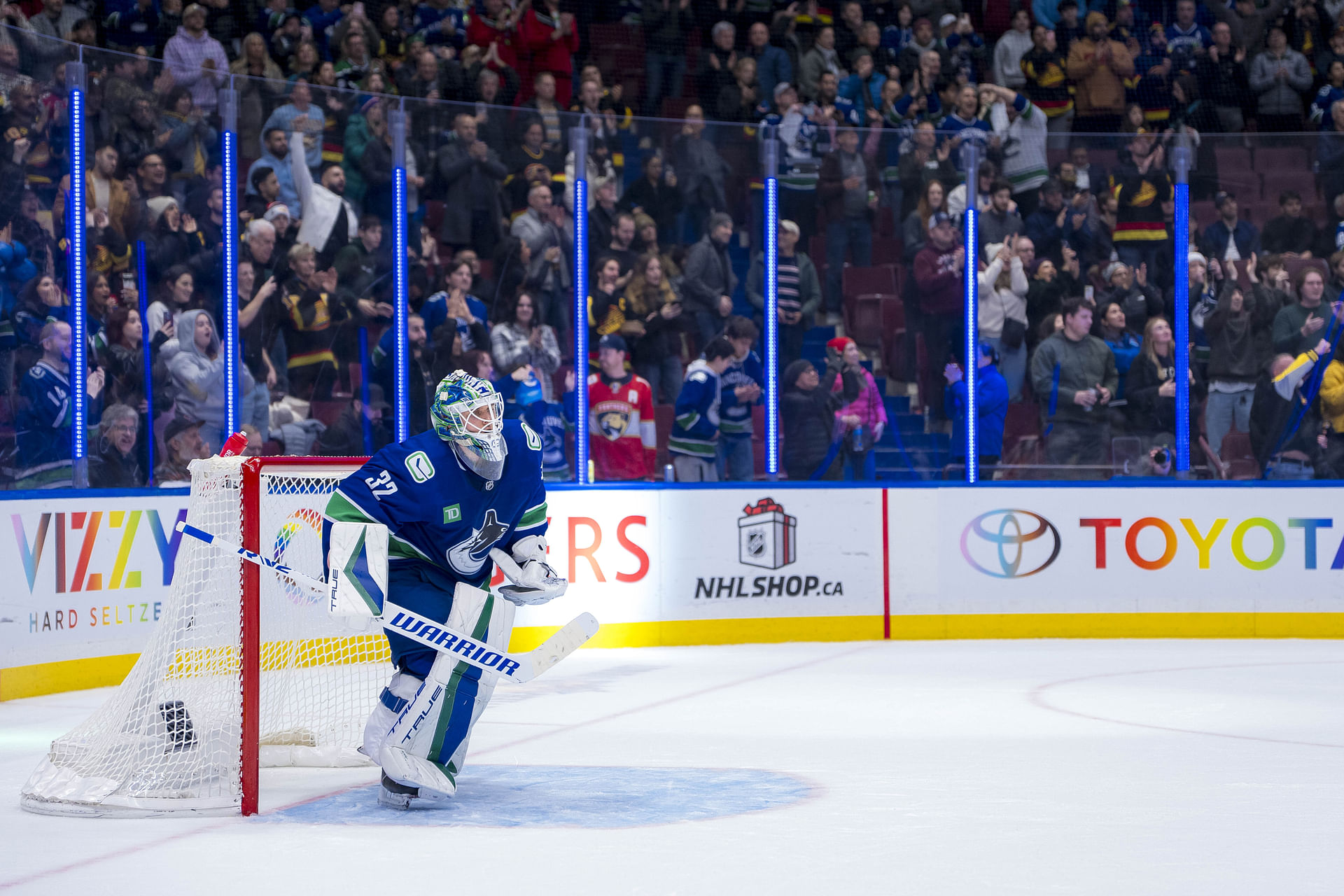 NHL: Florida Panthers at Vancouver Canucks - Source: Imagn