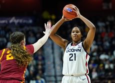 “I literally squealed”: Women’s hoops analyst sympathizes with Sarah Strong after UConn’s loss vs USC