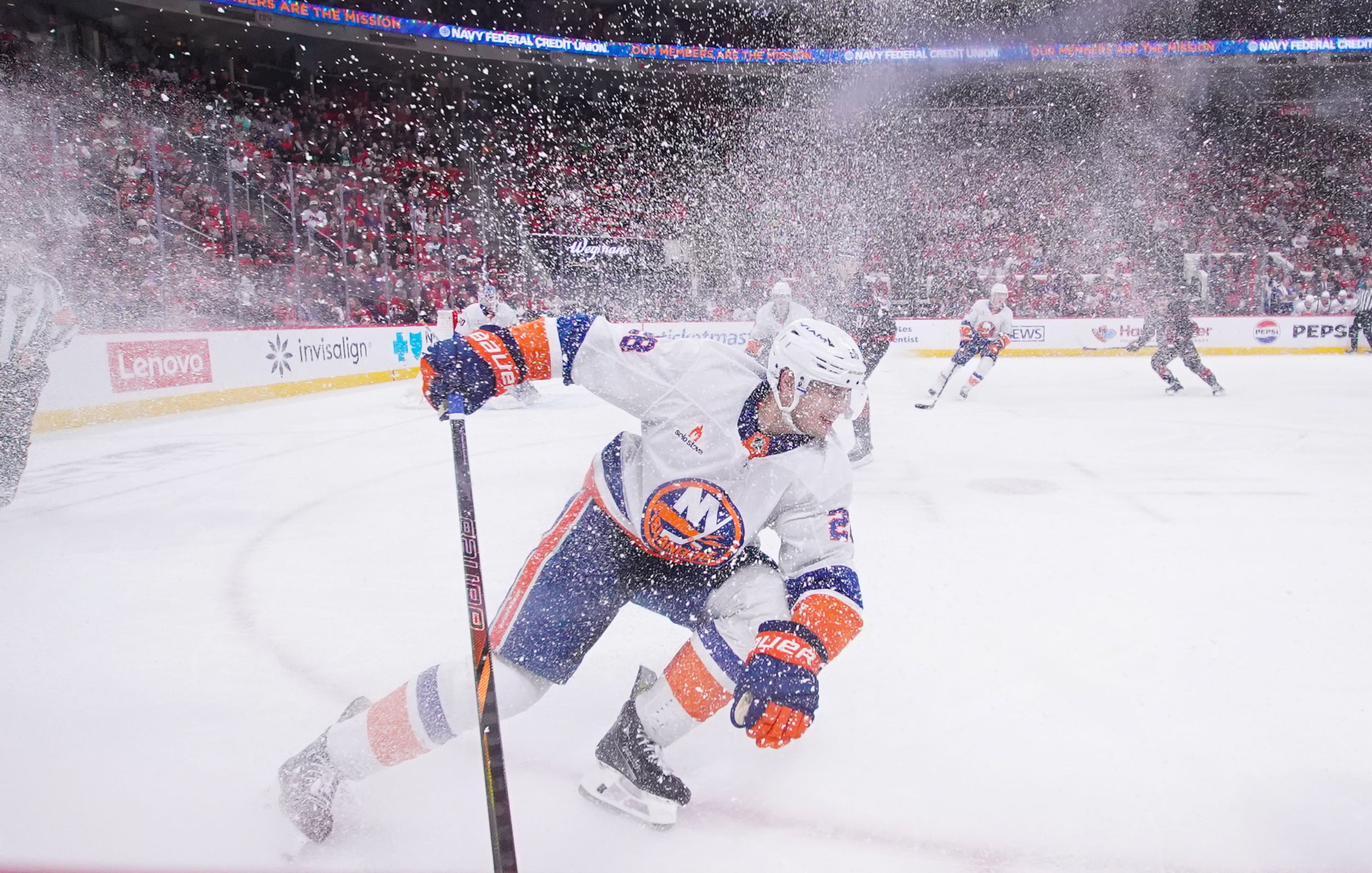 NHL: New York Islanders at Carolina Hurricanes (Credits: IMAGN)