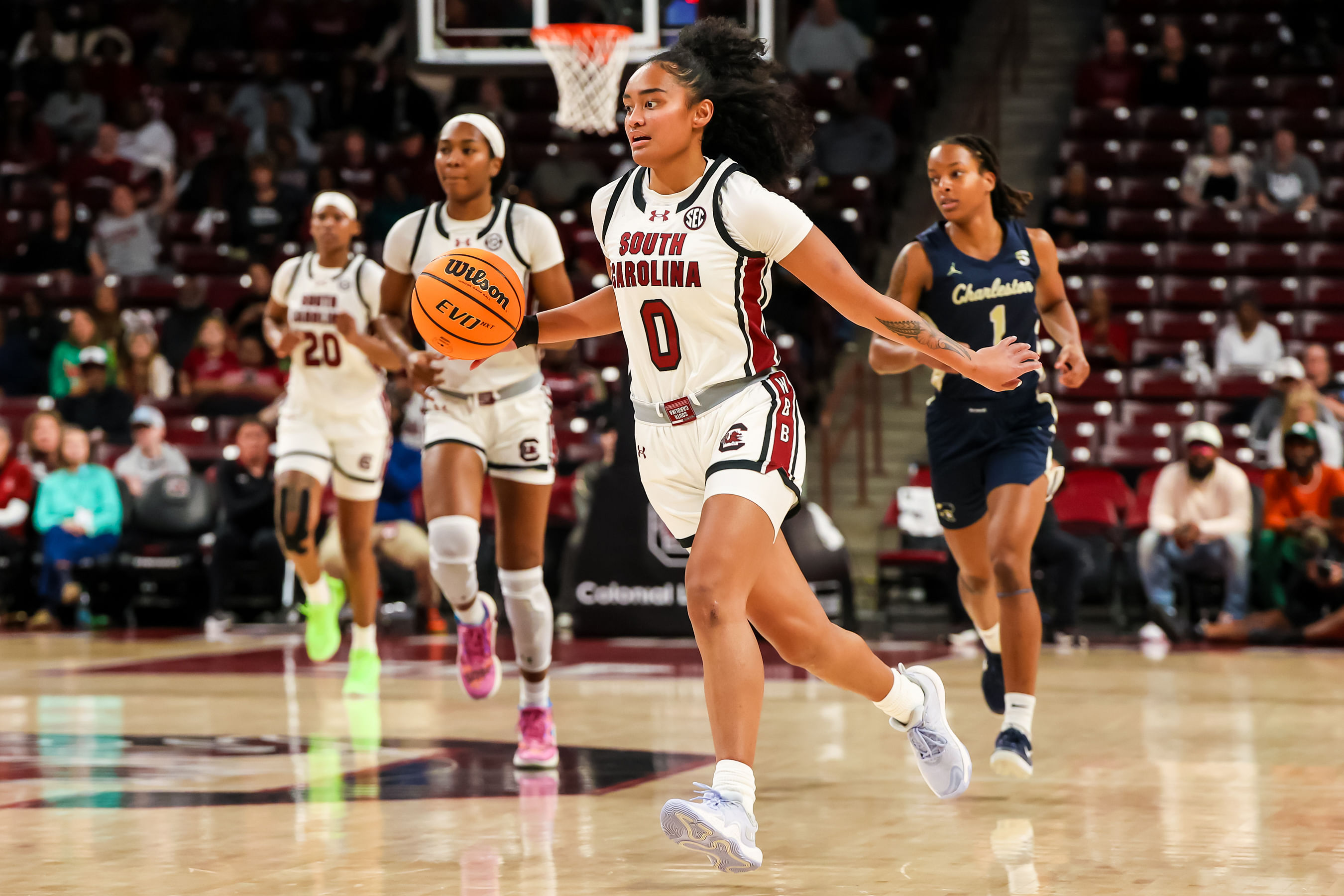 South Carolina Gamecocks guard Te-Hina Paopao (#0) brings the ball up against the Charleston Southern Buccaneers in the first half at Colonial Life Arena. Photo: Imagn