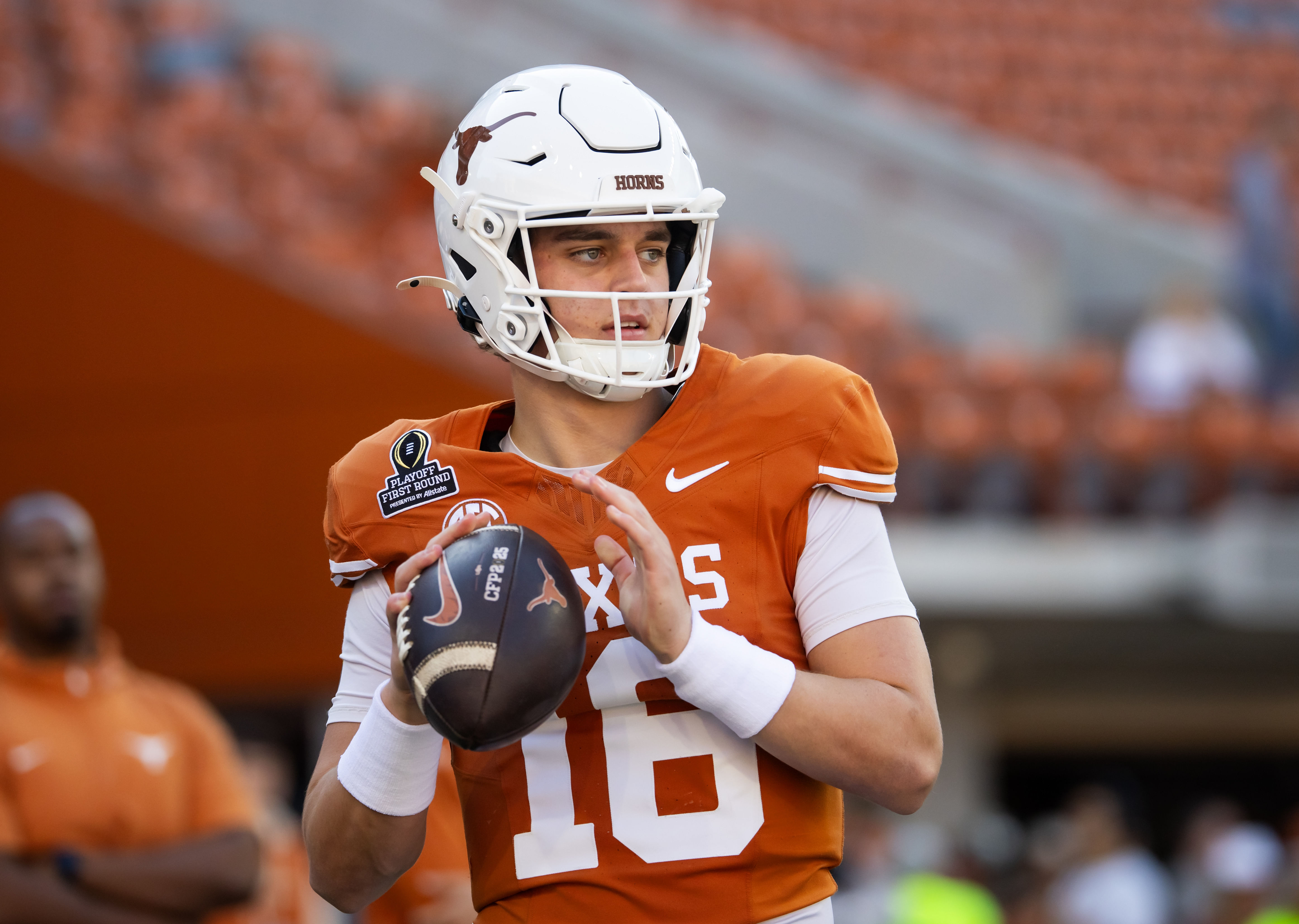 Texas fans left confused with Steve Sarkisian’s Arch Manning decision ...