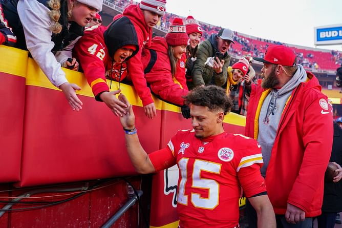 Patrick Mahomes has 3-word message after Chiefs QB returns from leg injury and defeats Texans