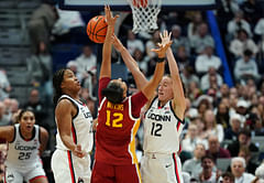 USC HC Lindsay Gottlieb reacts as JuJu Watkins earns Big 10 honor for the 2nd time this season