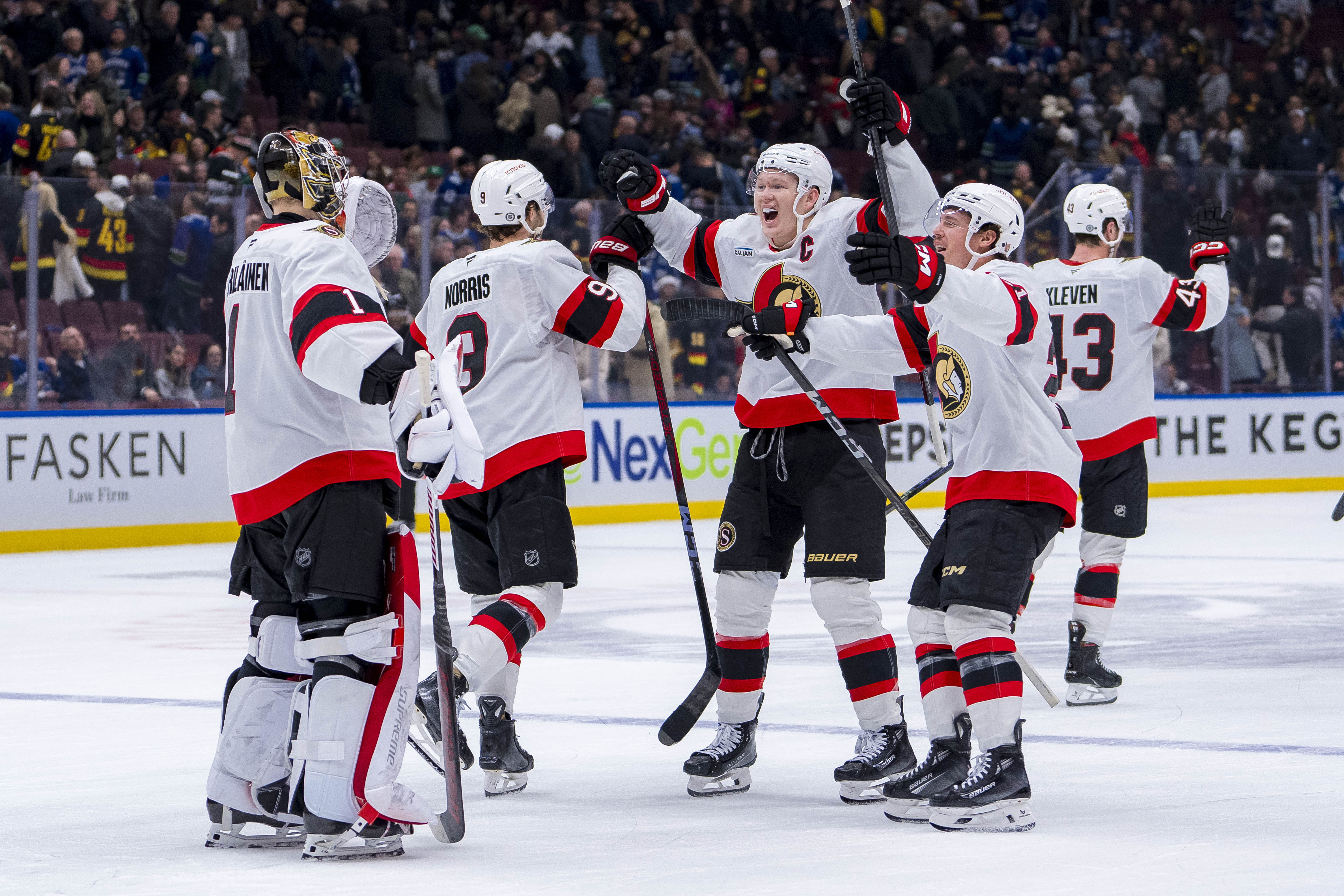 NHL: Ottawa Senators at Vancouver Canucks - Source: Imagn