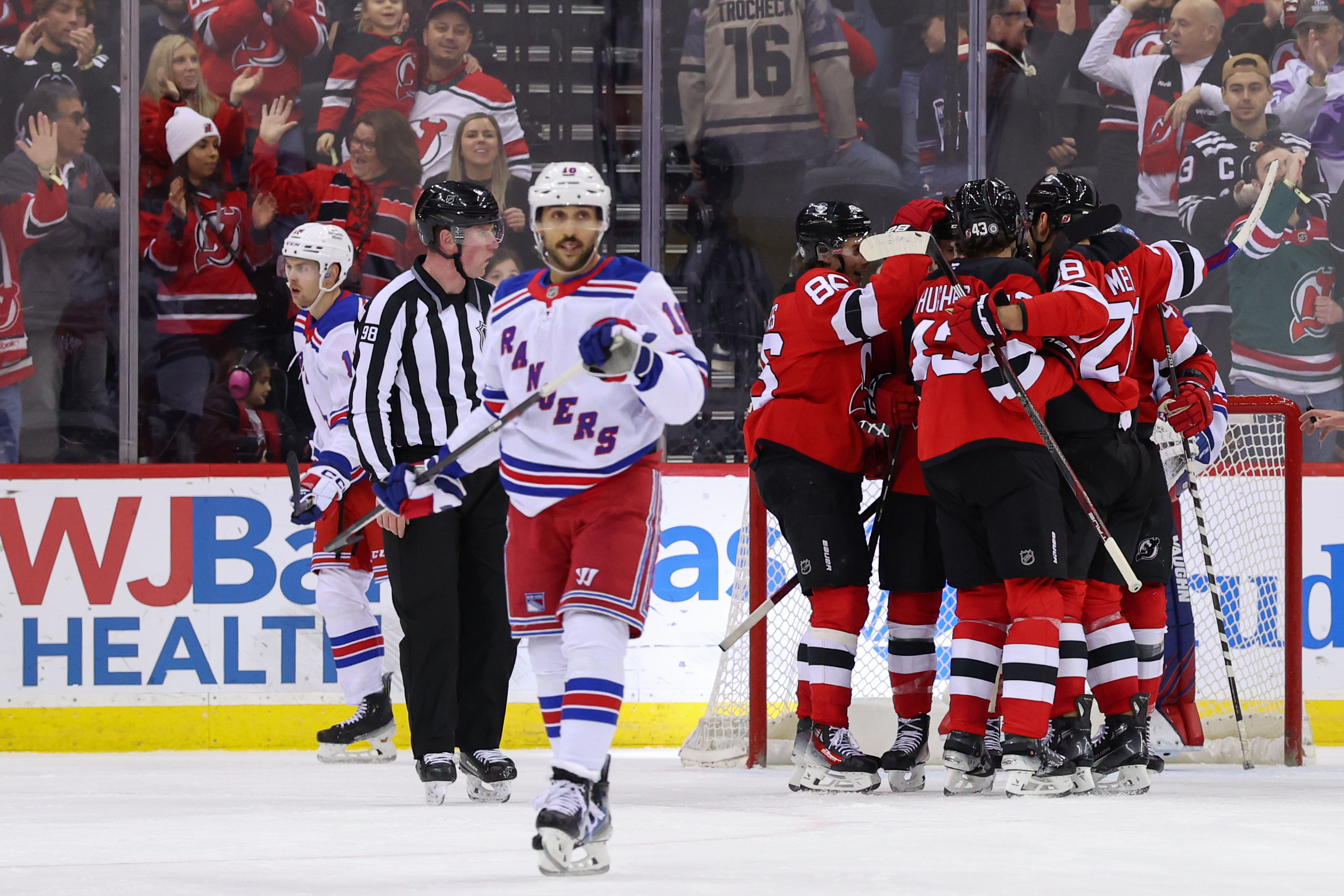 NHL: New York Rangers at New Jersey Devils - Source: Imagn