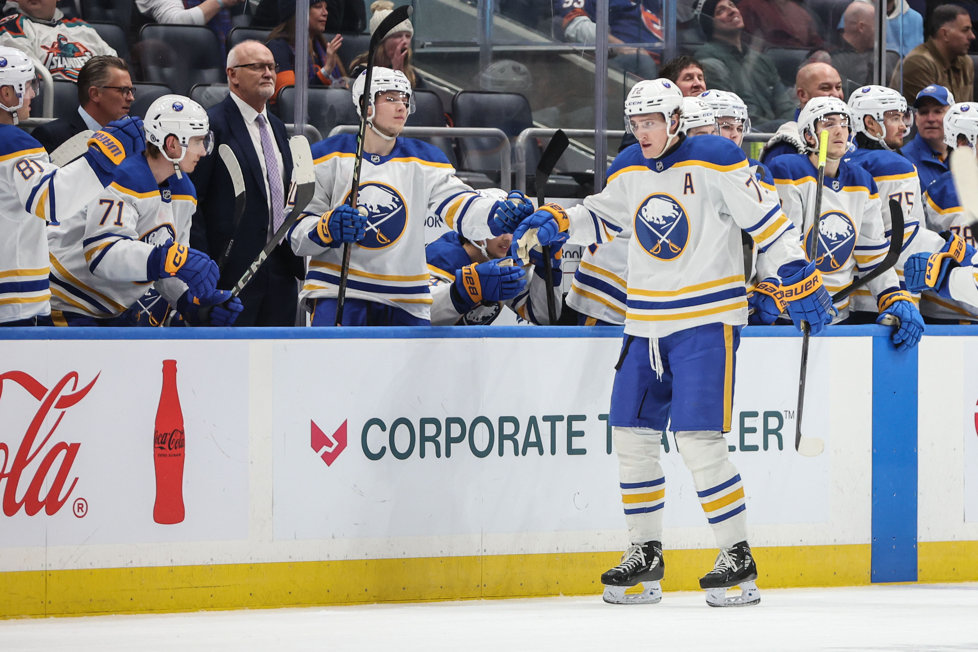 NHL: Buffalo Sabres at New York Islanders - Source: Imagn