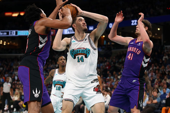 NBA Rookie of The Year (ROY) Rankings 2024-25: Top 5 candidates after Week 10 ft. Zach Edey